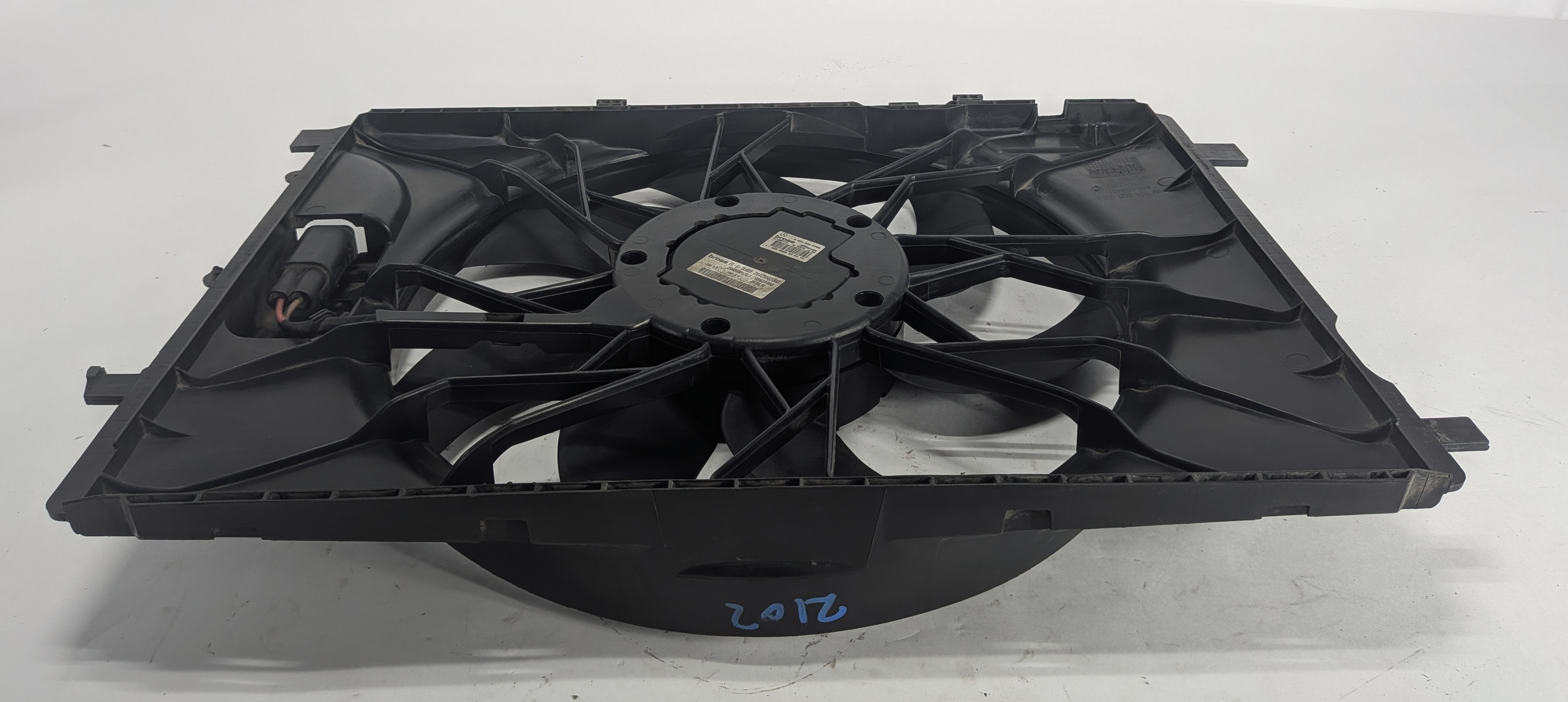 08-17 MERCEDES B C E CLA CLS GLK SLK (W207 W204 X204 W212) RADIATOR COOLING FAN — exact item pictured