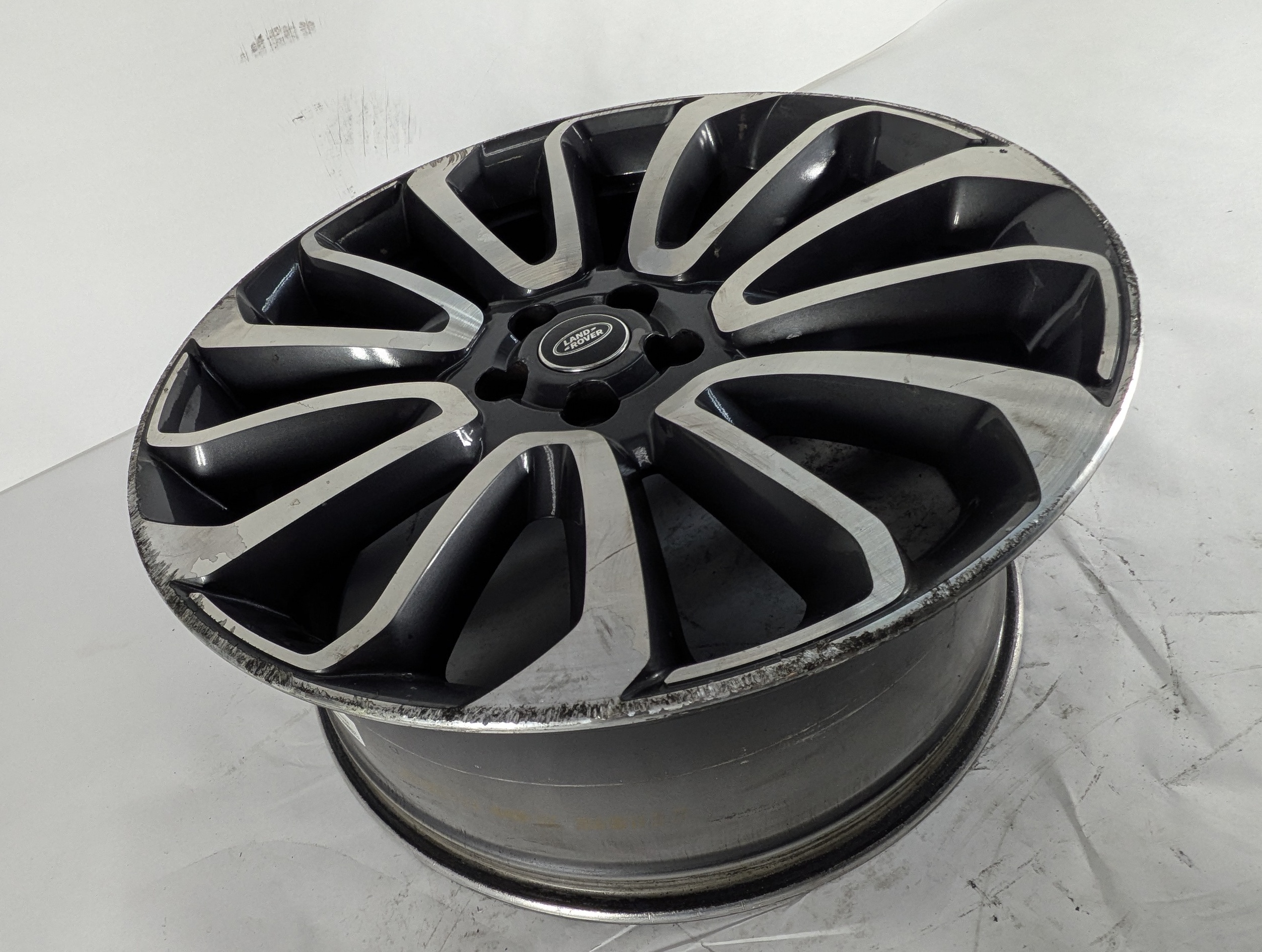2013-2017 RANGE ROVER (L405) 22x9.5 SPOKED ALUMINUM ALLOY 14-SPOKE WHEEL RIM — exact item pictured