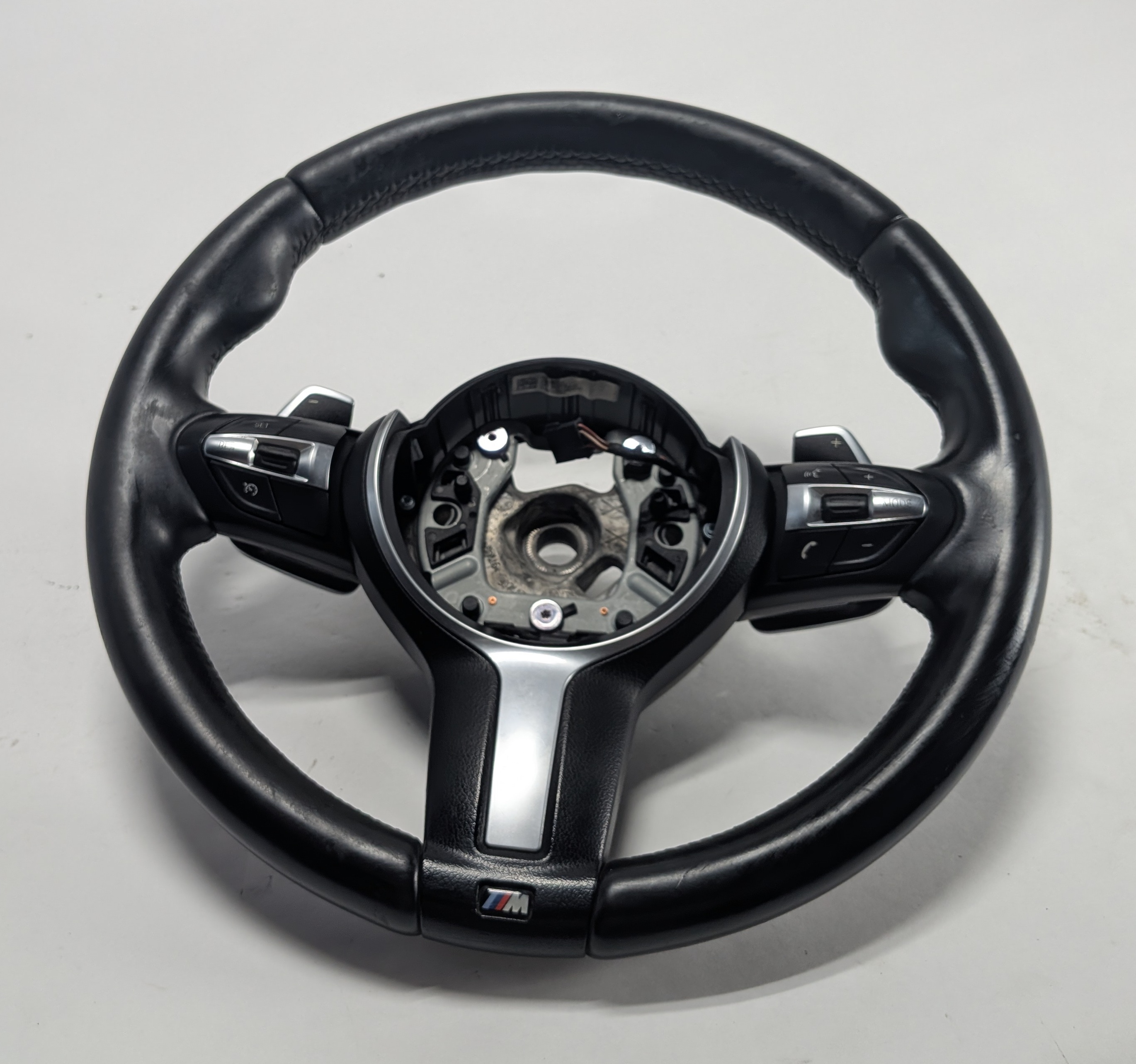 14-21 BMW 2 3GT 4 COUPE CONVERTIBLE (F32 F33 F22) 3 SPOKE M SPORT STEERING WHEEL — exact item pictured
