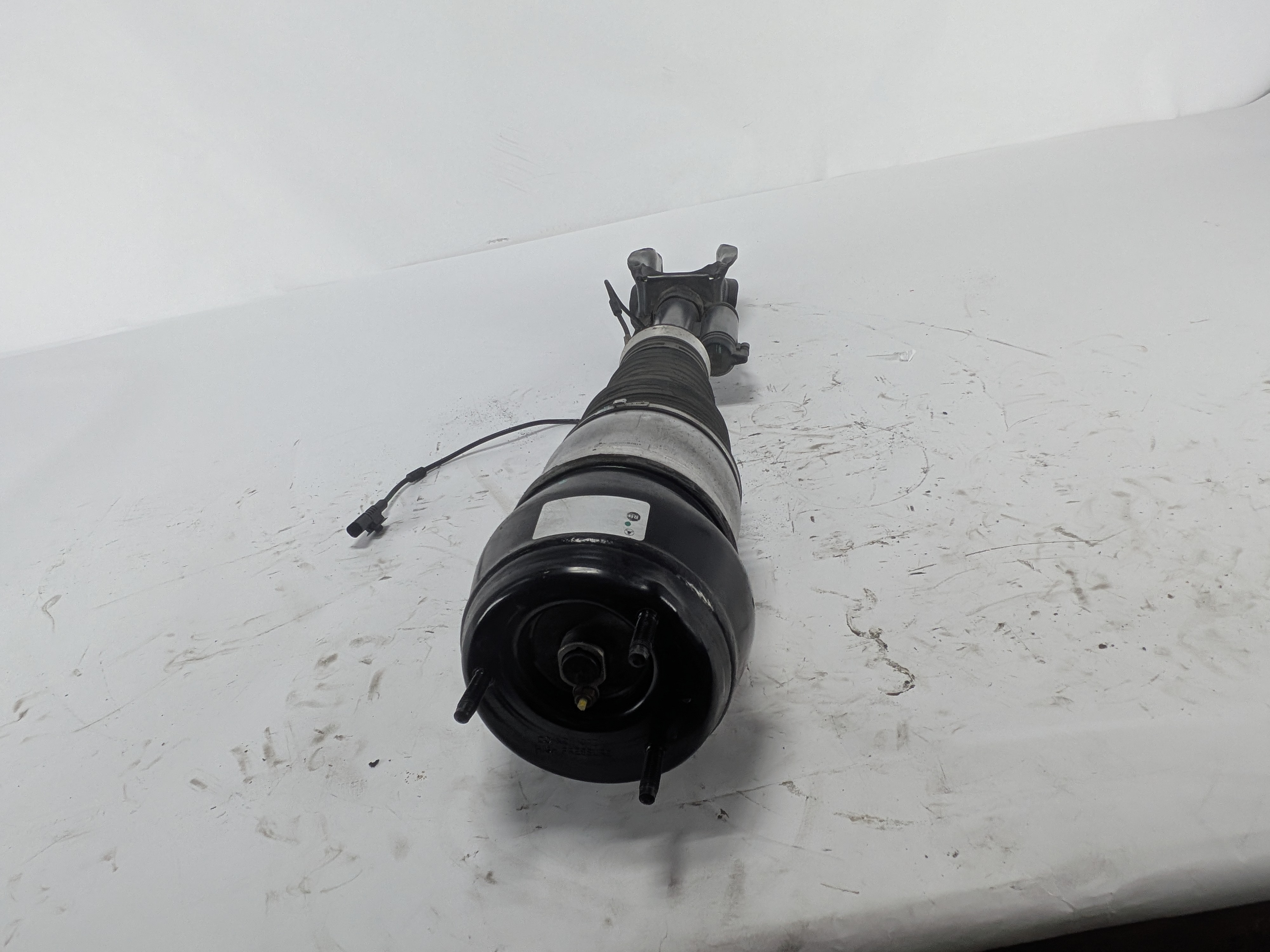12-19 MERCEDES GL350 GL450 GL550 ML550 (W166 X166) RIGHT FRONT ADAPTIVE SHOCK — exact item pictured