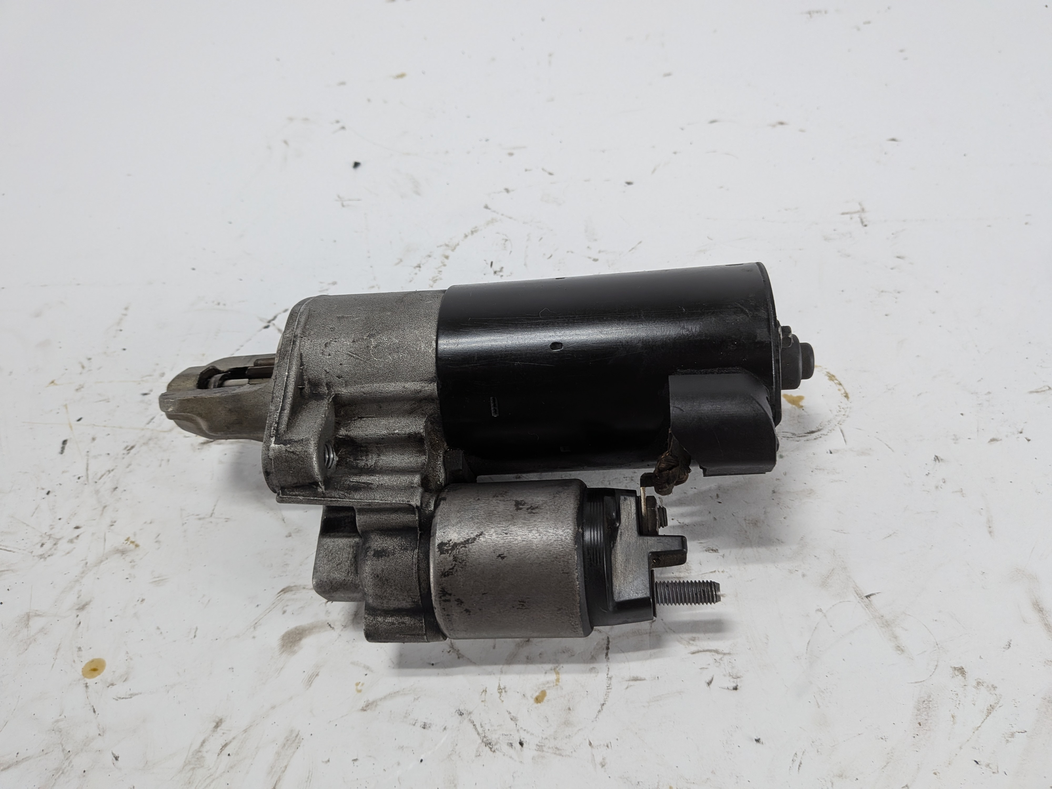 2015 MERCEDES GL550 (X166) 4.6L (278.928) ENGINE BOSCH STARTER MOTOR 0001147404 — exact item pictured