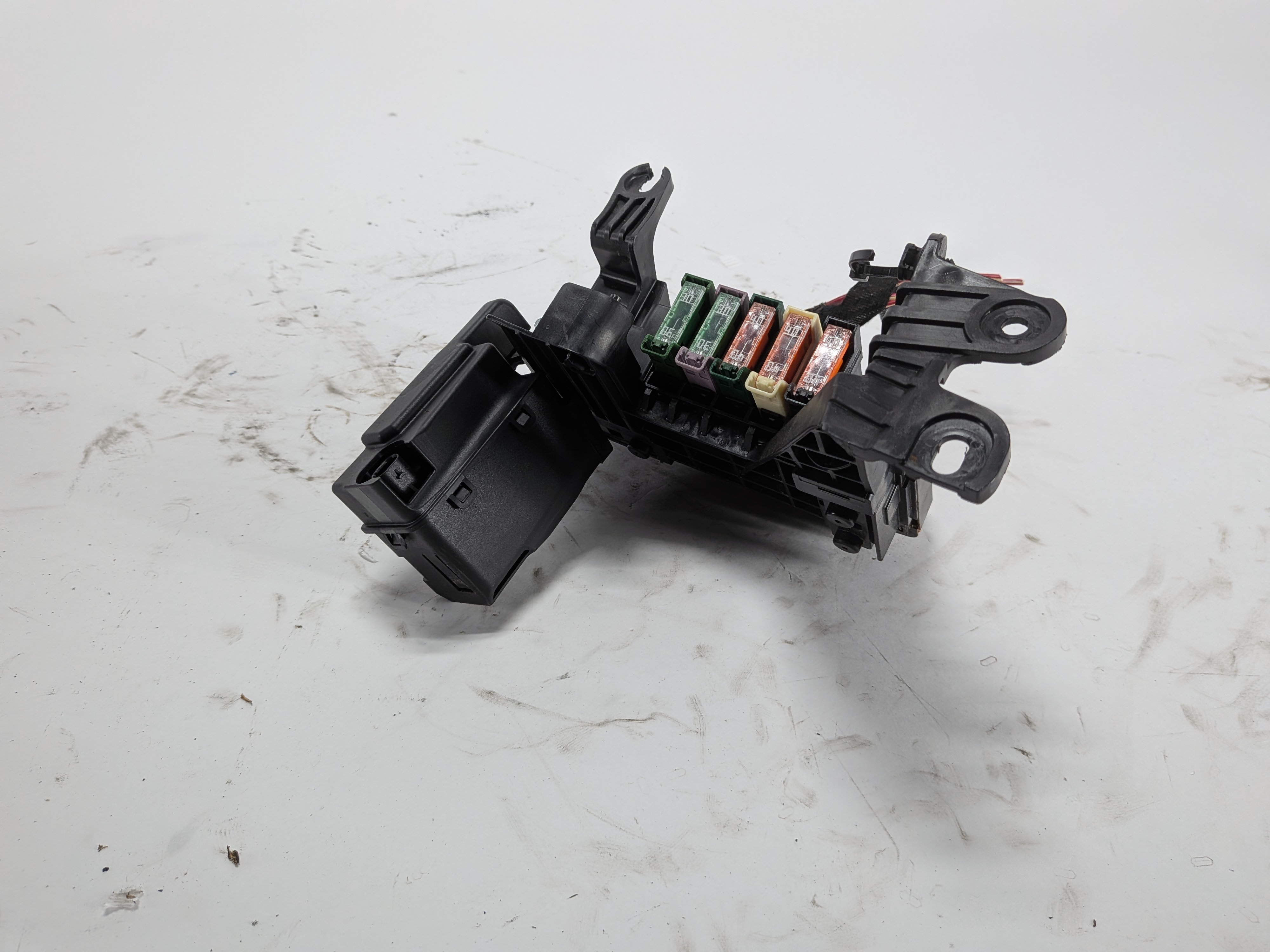 2015 MERCEDES GL550 (X166) 4.6L FUSE RELAY POWER DISTRIBUTION JUNCTION BOX BLOCK — exact item pictured
