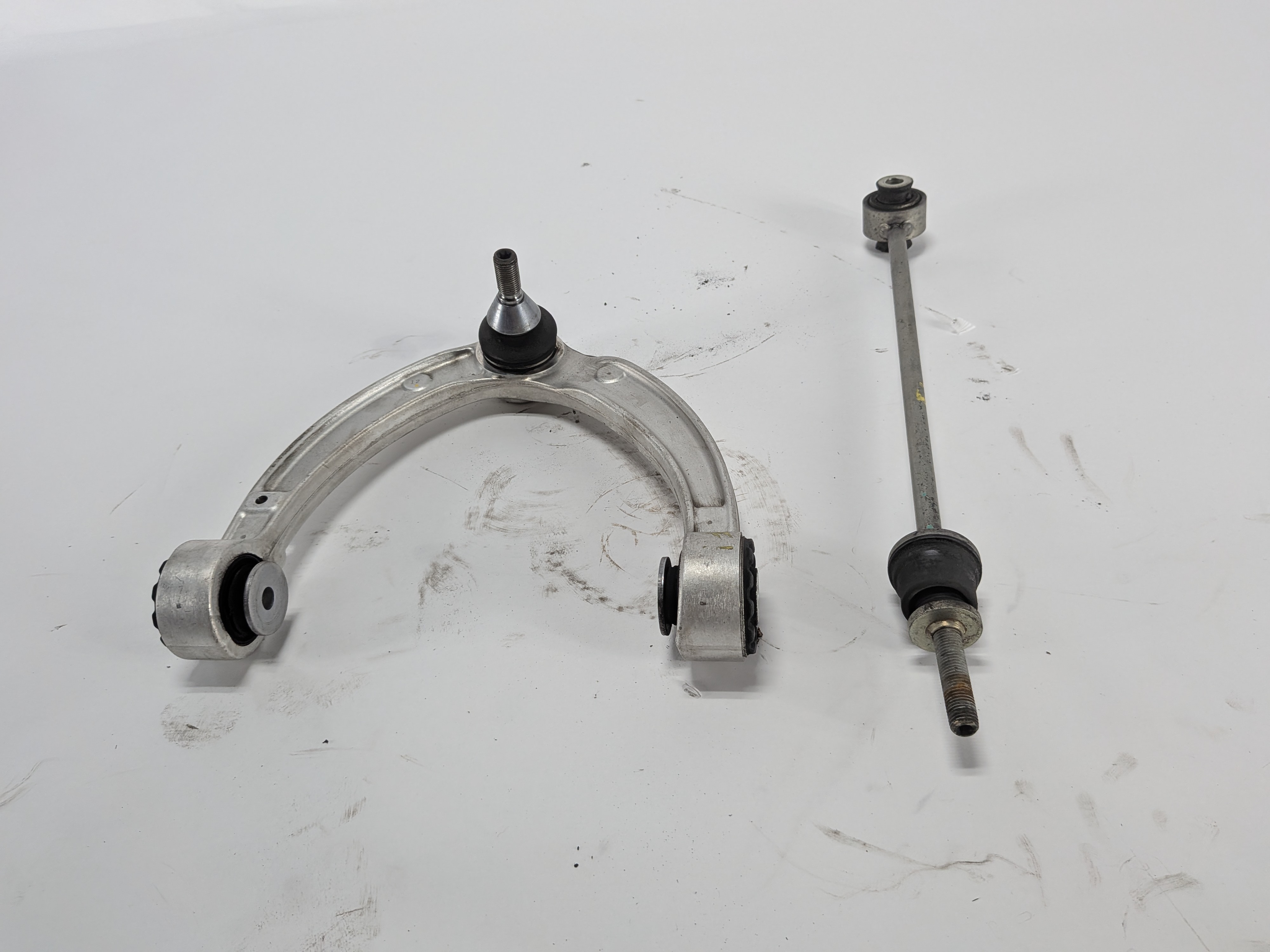 12-19 MB GL GLE ML W166 X166 FRONT LEFT UPPER CONTROL ARM w/ SWAY BAR END LINK — exact item pictured