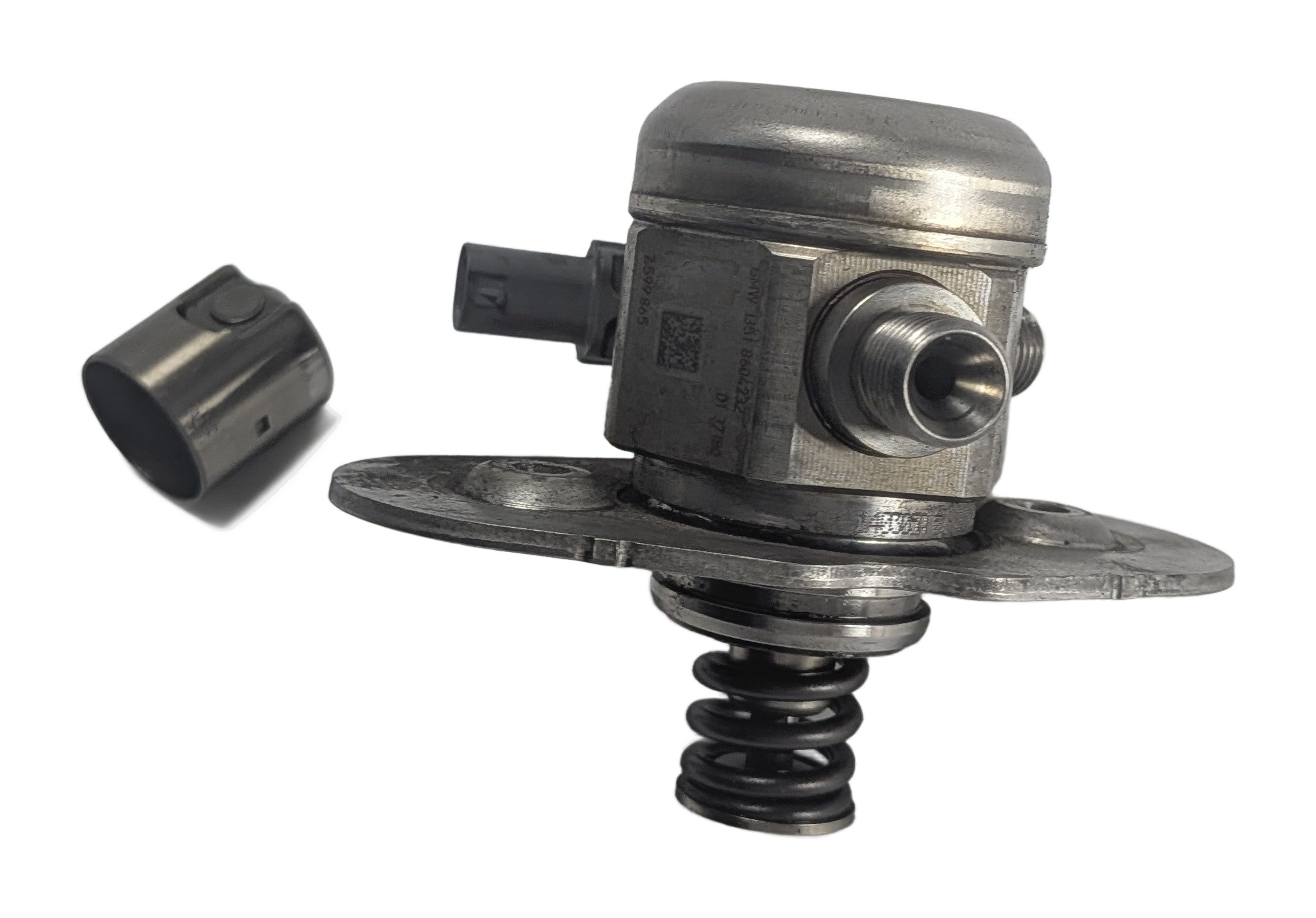 12-19 BMW 5 6 7 M5 M6 X5 X6 (F06 F10 F15 F16 F85) 4.4L HIGH PRESSURE FUEL PUMP — exact item pictured