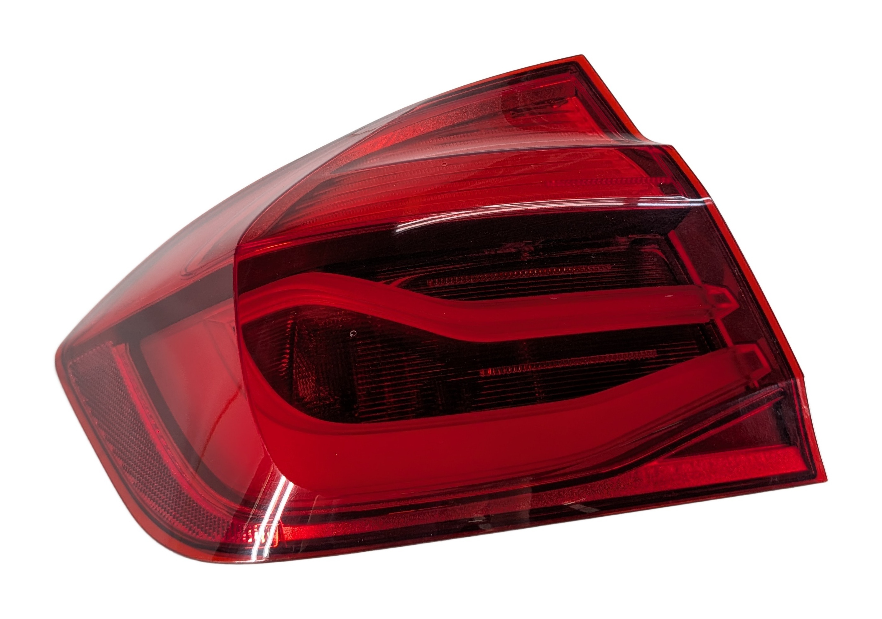 16-18 BMW 3-SERIES (F30) SEDAN REAR LEFT OUTER LED TAILLIGHT BRAKE LIGHT LAMP — exact item pictured