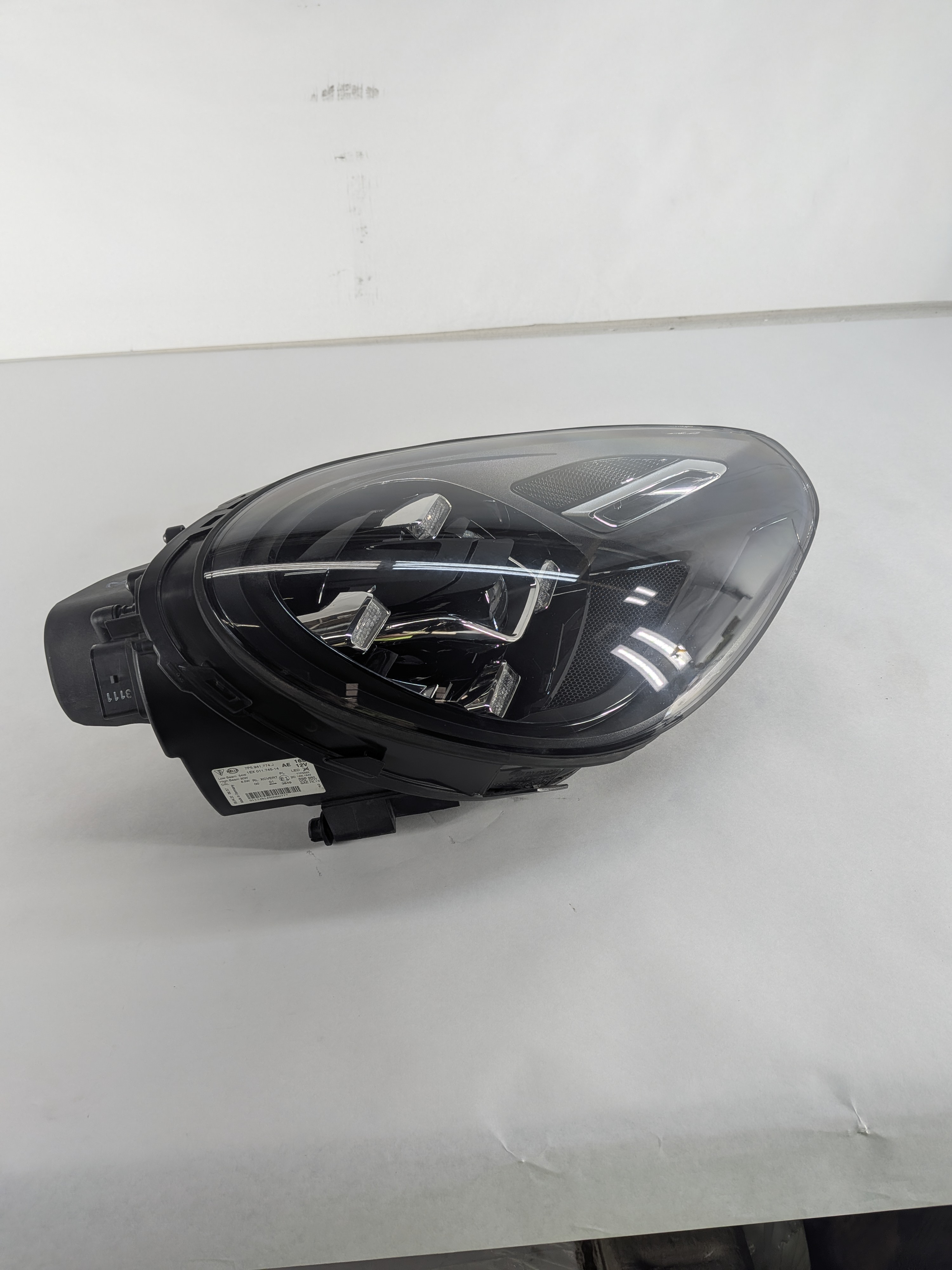2015-2018 PORSCHE CAYENNE (958) RIGHT PASSENGER LED HEADLIGHT HEADLAMP ASSEMBLY — exact item pictured