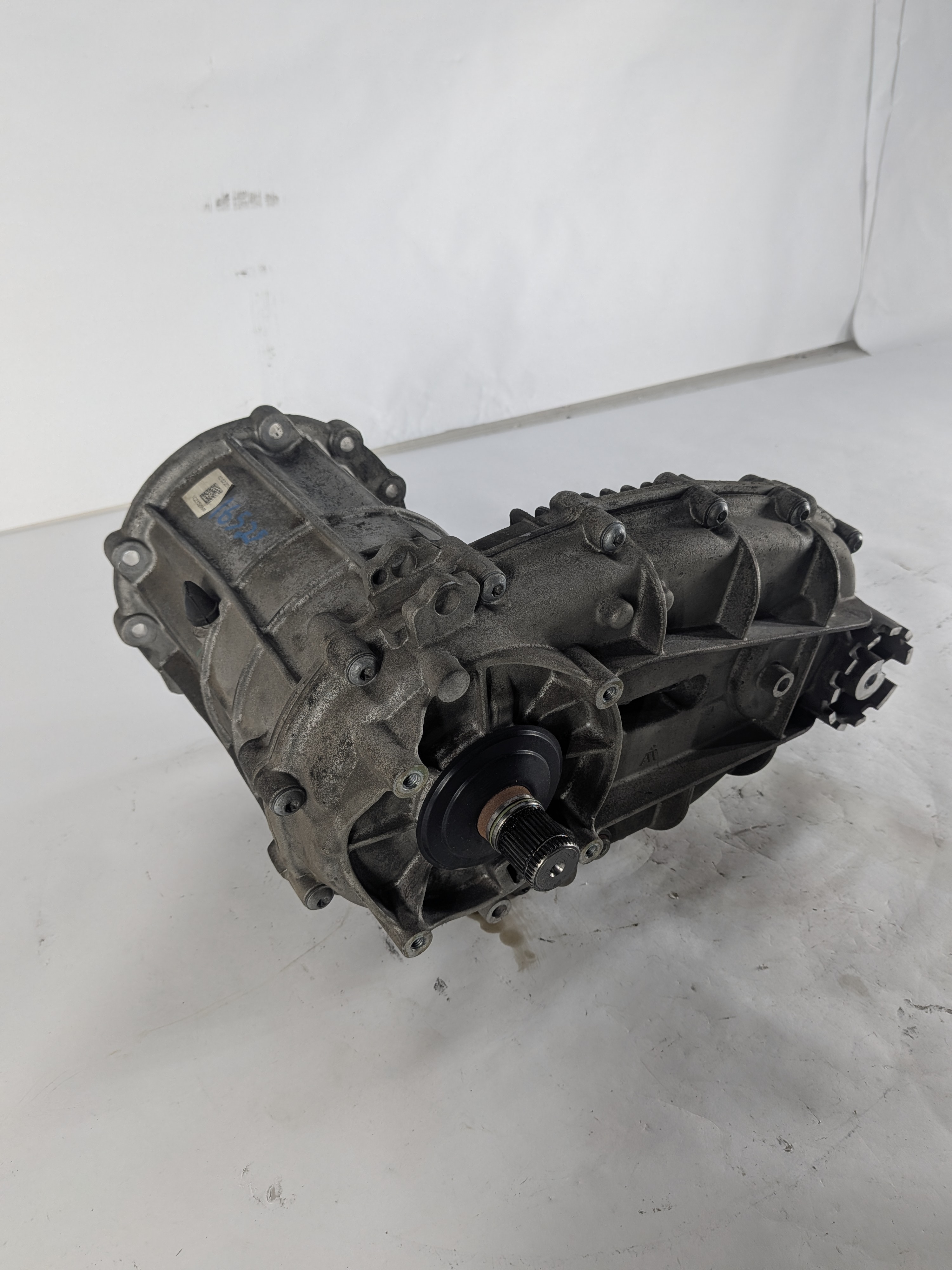 2011-2018 PORSCHE CAYENNE (958) 3.0L ENGINE FRONT TRANSFER CASE ASSEMBLY — exact item pictured