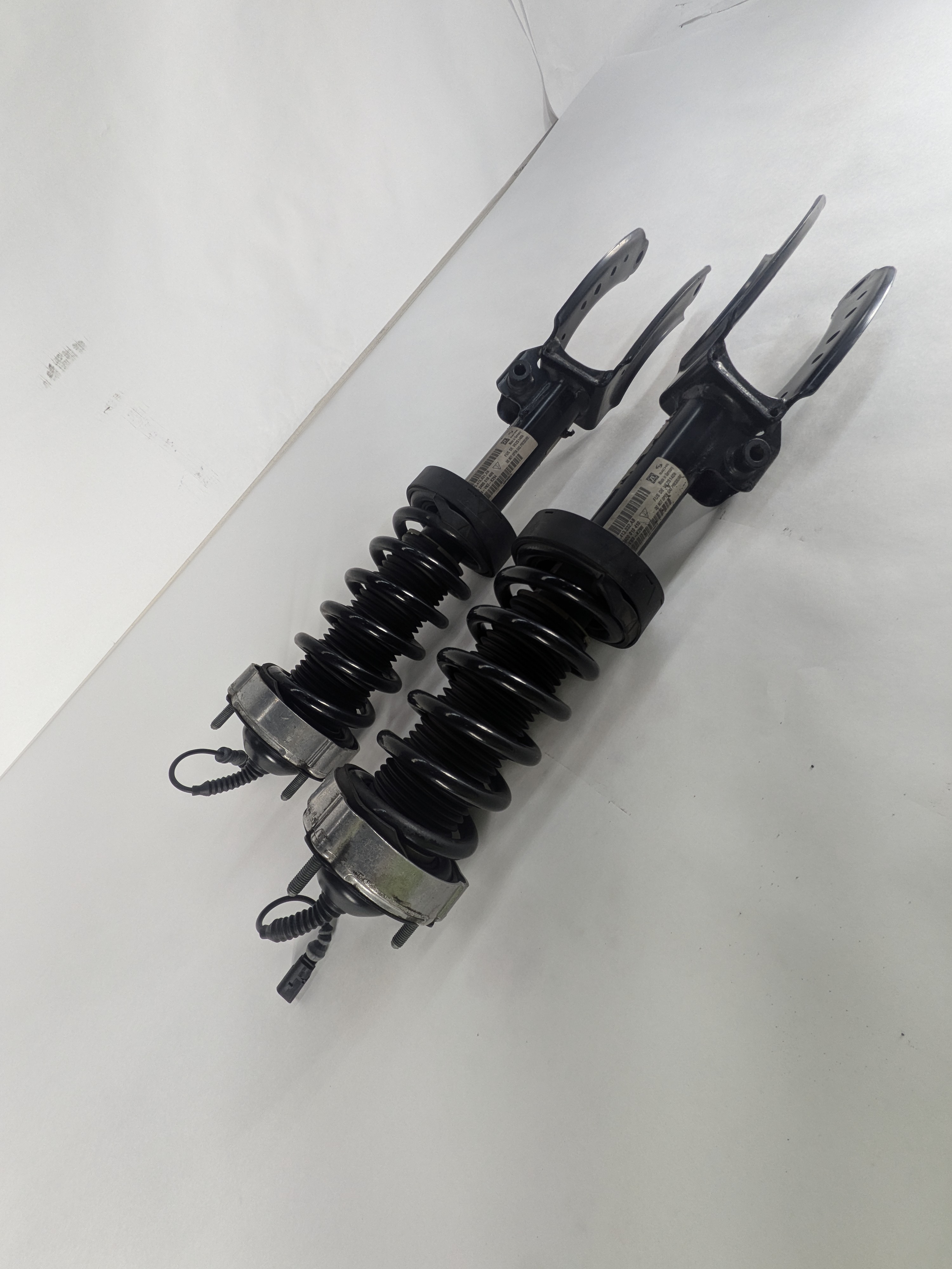 11-18 PORSCHE CAYENNE 958 FRONT LEFT RIGHT AIR SUSPENSION VDC SHOCK STRUT SET/2 — exact item pictured