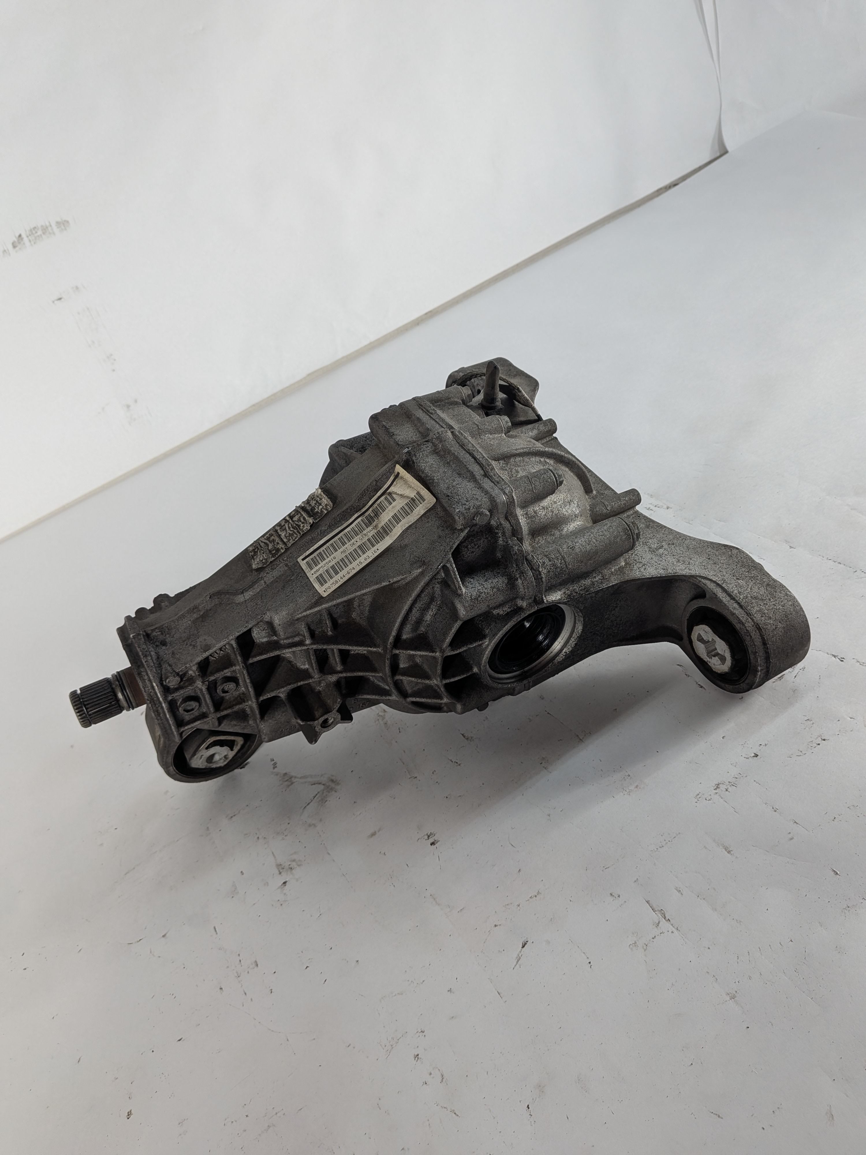 2015-2018 PORSCHE CAYENNE (958) 3.0L - REAR DIFFERENTIAL GEAR CARRIER ASSEMBLY — exact item pictured