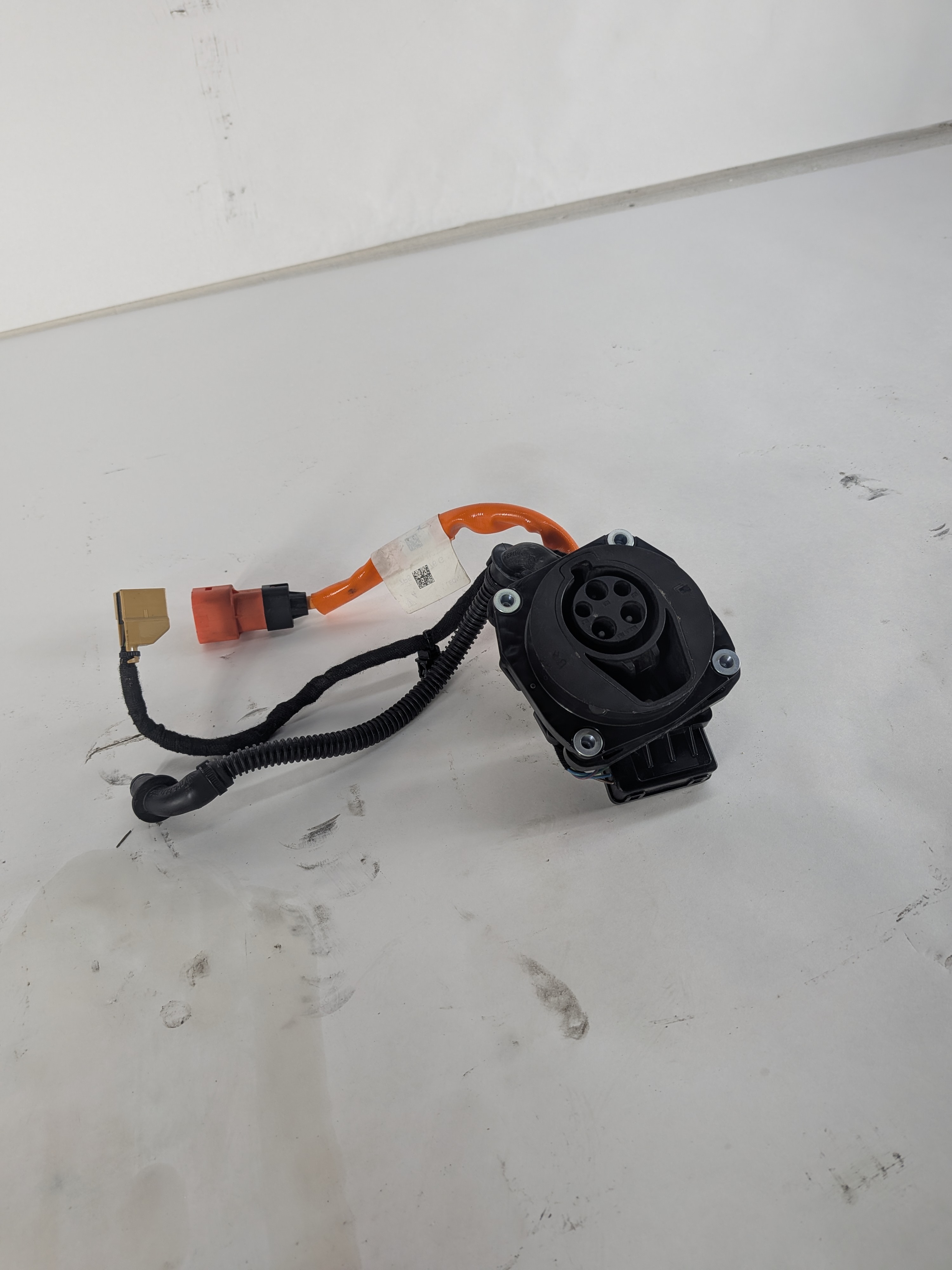 2016 PORSCHE CAYENNE 958 HYBRID HIGH VOLTAGE EV CHARGING SOCKET INLET PORT — exact item pictured