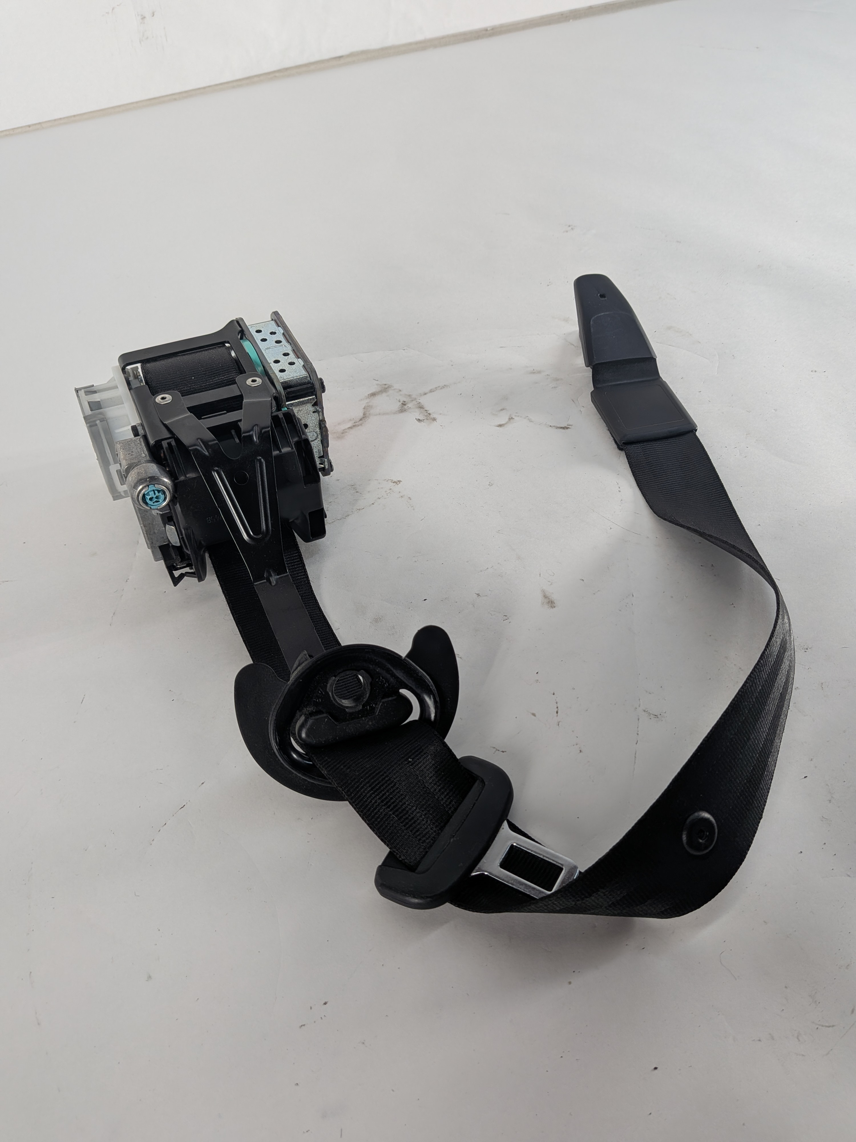 2011-2018 PORSCHE CAYENNE (958) LEFT FRONT DRIVER SEATBELT RETRACTOR (Black) — exact item pictured