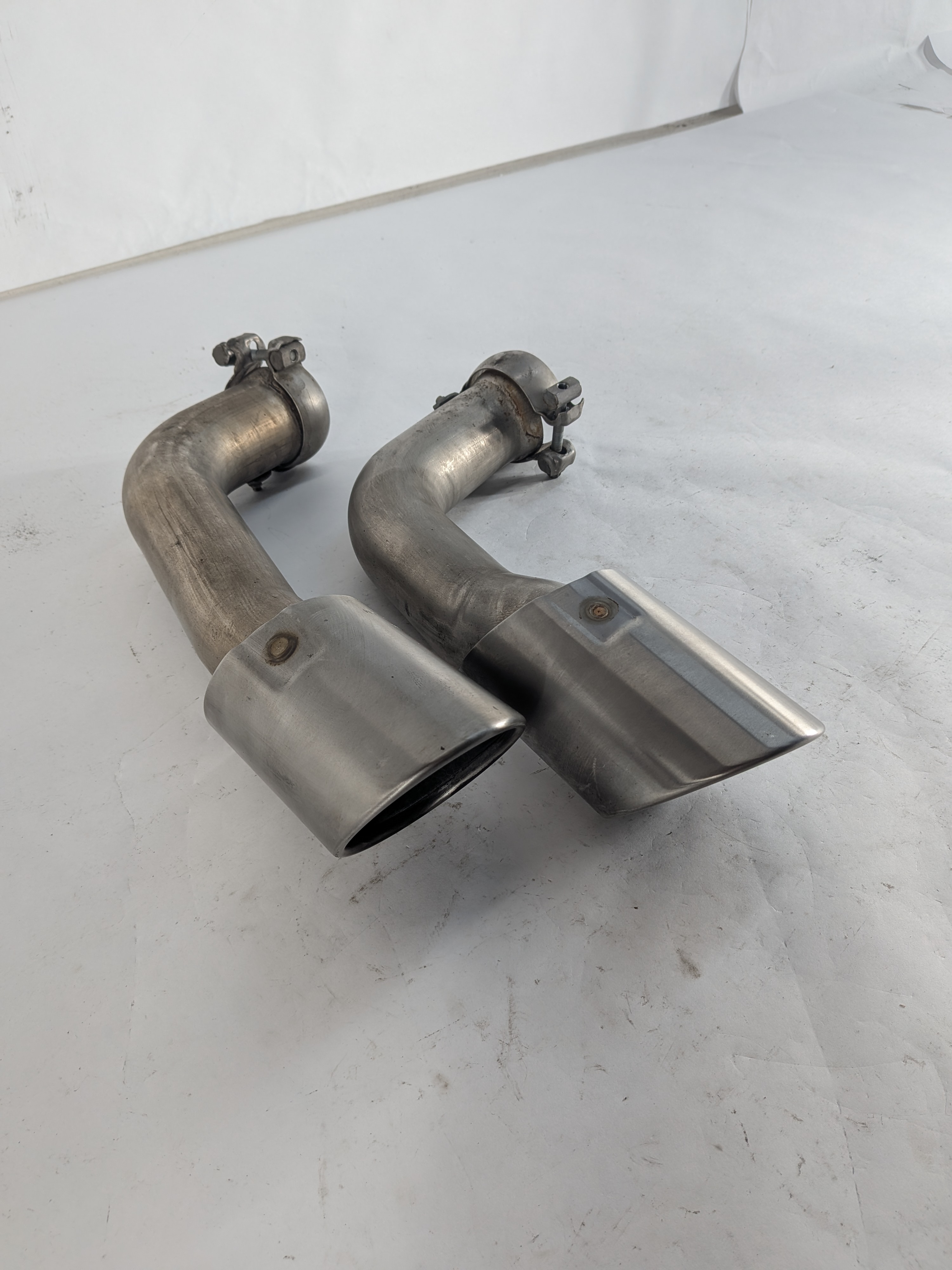 11-16 PORSCHE CAYENNE HYBRID (958) REAR LEFT DRIVER MUFFLER EXHAUST TIP SET-2 — exact item pictured