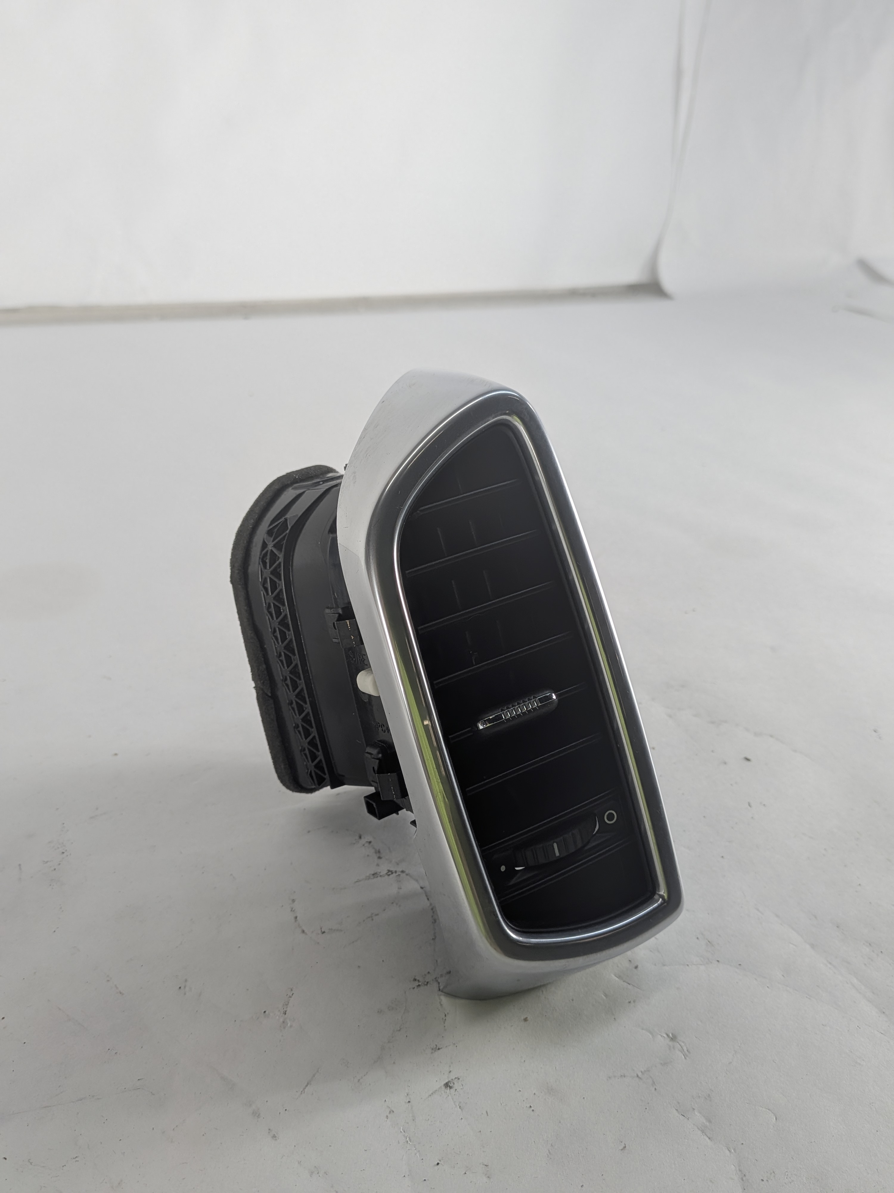 2016 PORSCHE CAYENNE (958) FRONT RIGHT OUTER DASH HEAT AIR AC VENT (Black) — exact item pictured
