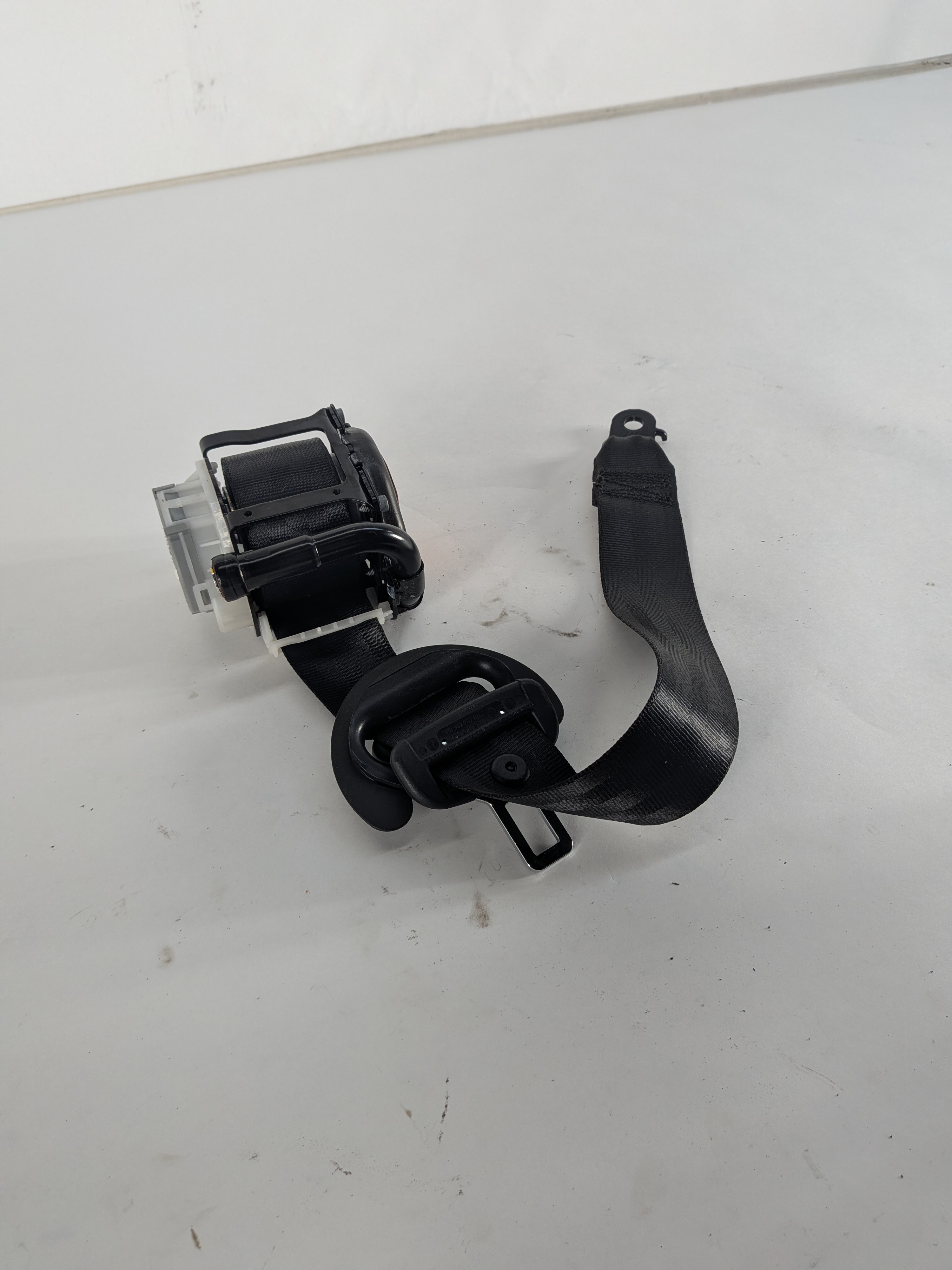 2016 PORSCHE CAYENNE (958) REAR LEFT SEATBELT SAFETY BELT RETRACTOR (Black) — exact item pictured