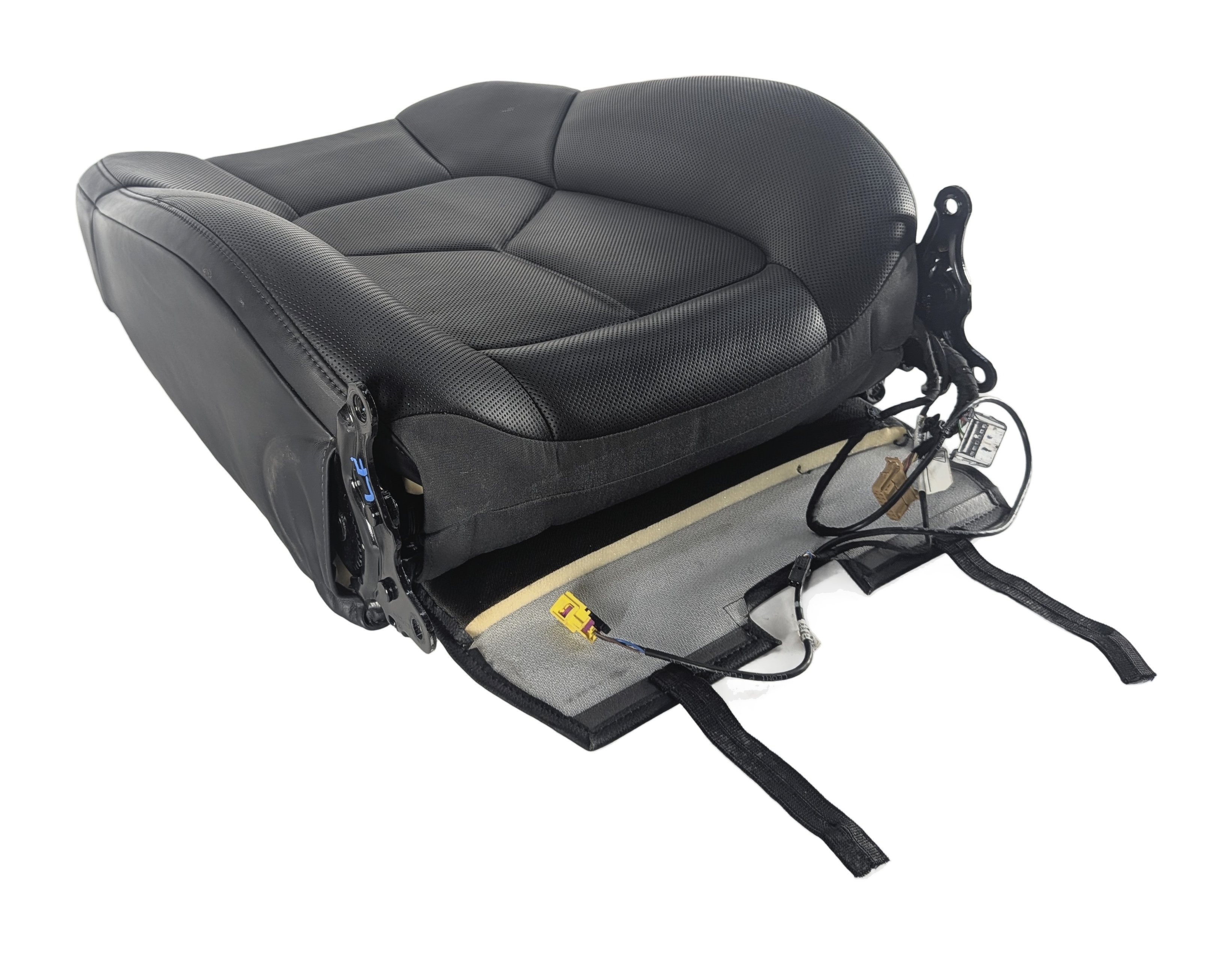 2016 PORSCHE CAYENNE (958) FRONT LEFT UPPER HEATED COOLED SEAT CUSHION (Black) — exact item pictured