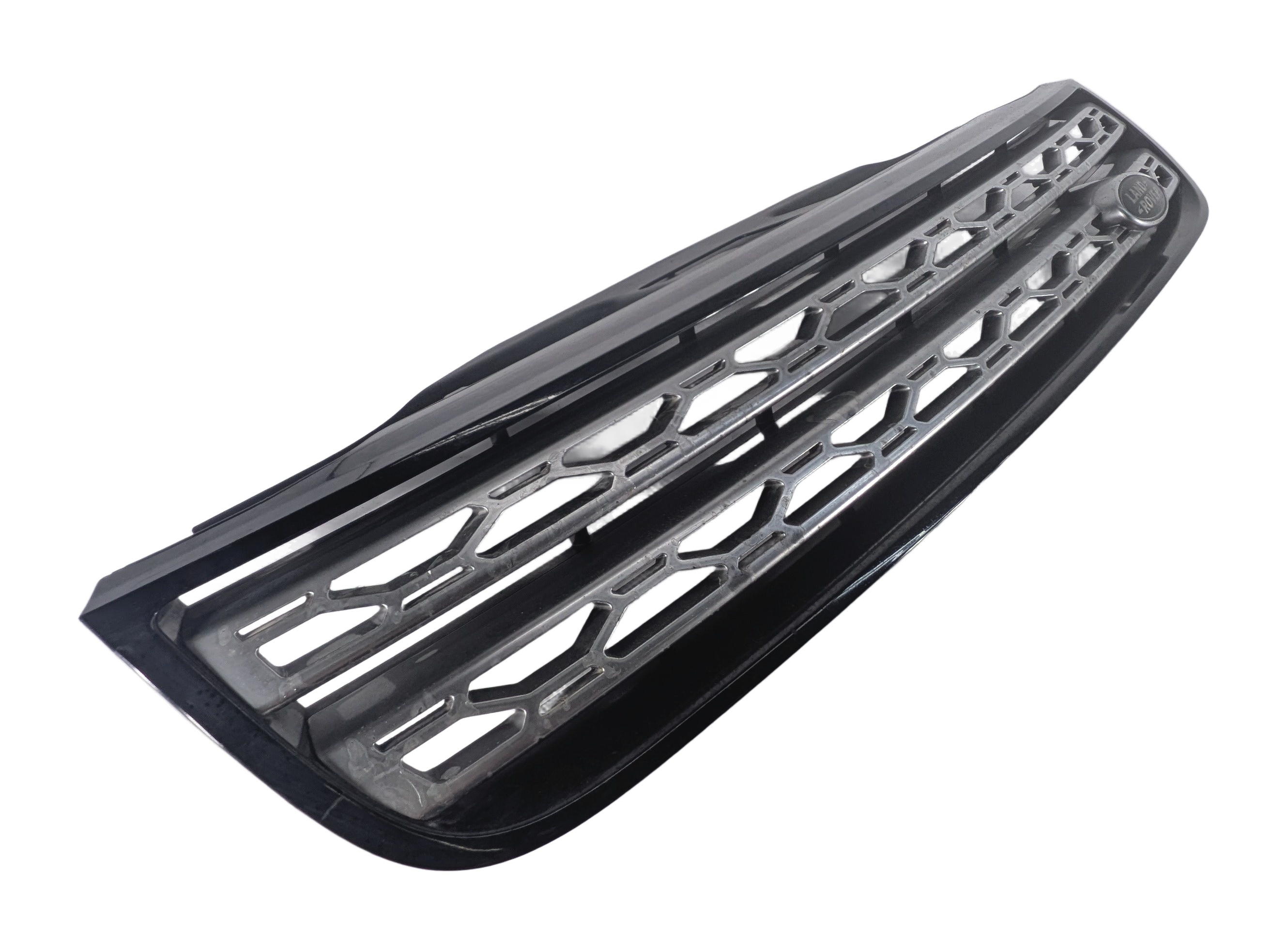 2017-2020 LAND ROVER DISCOVERY (L462) FRONT PRIMARY CENTER GRILLE (SILVER MESH) — exact item pictured