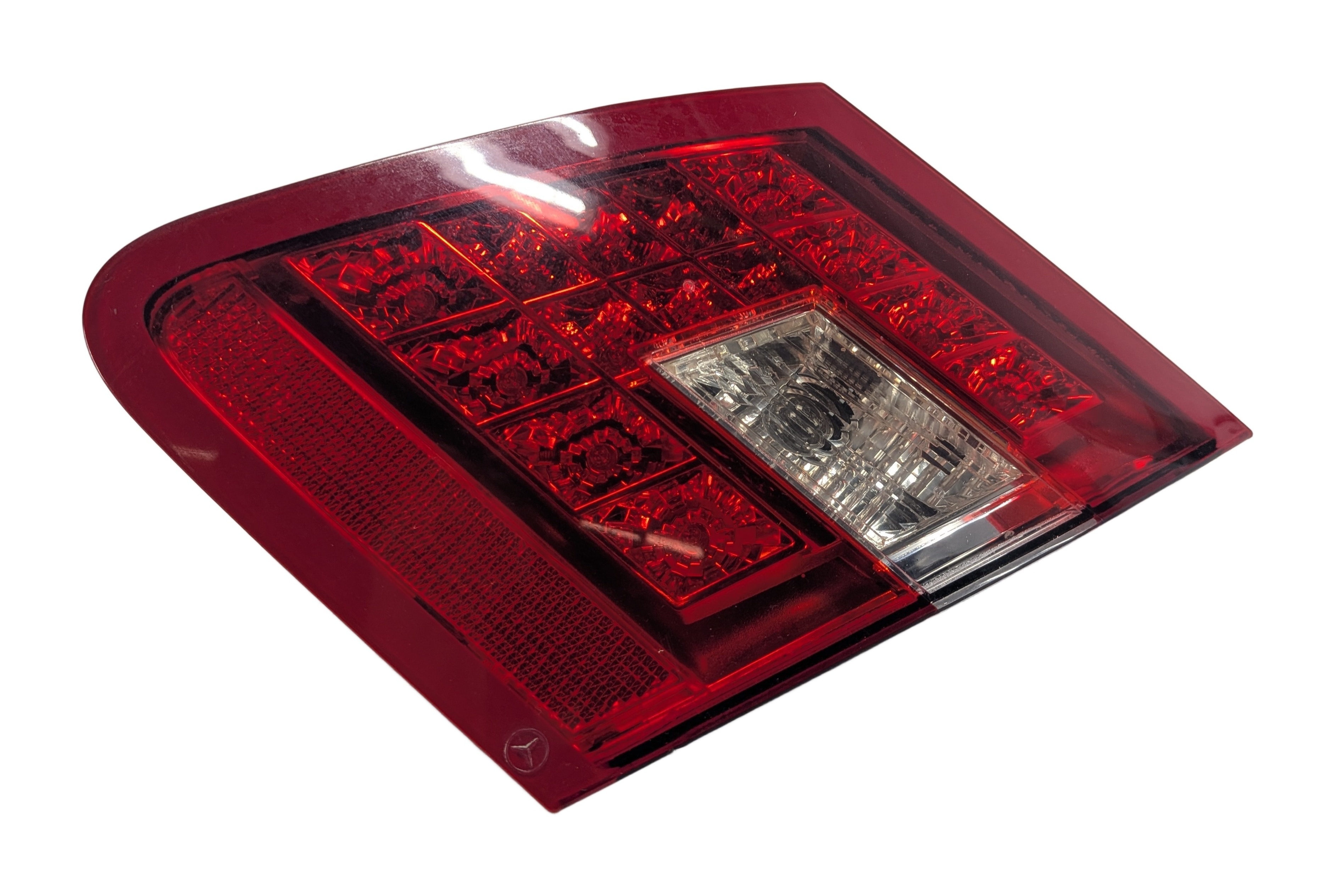 2010-2013 MERCEDES E300 E350 E400 E550 (W212) RIGHT INNER TAILLIGHT LIGHT LAMP — exact item pictured