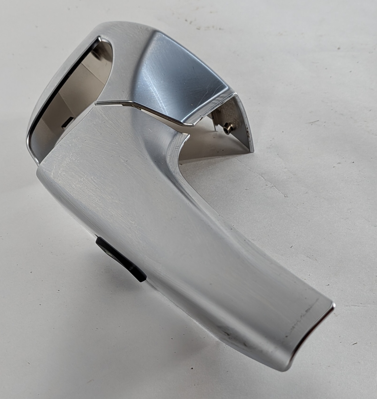 2013 BMW 640I GRAN COUPE (F06) FRONT RIGHT SEAT BELT SHOULDER GUIDE (Beige) — exact item pictured