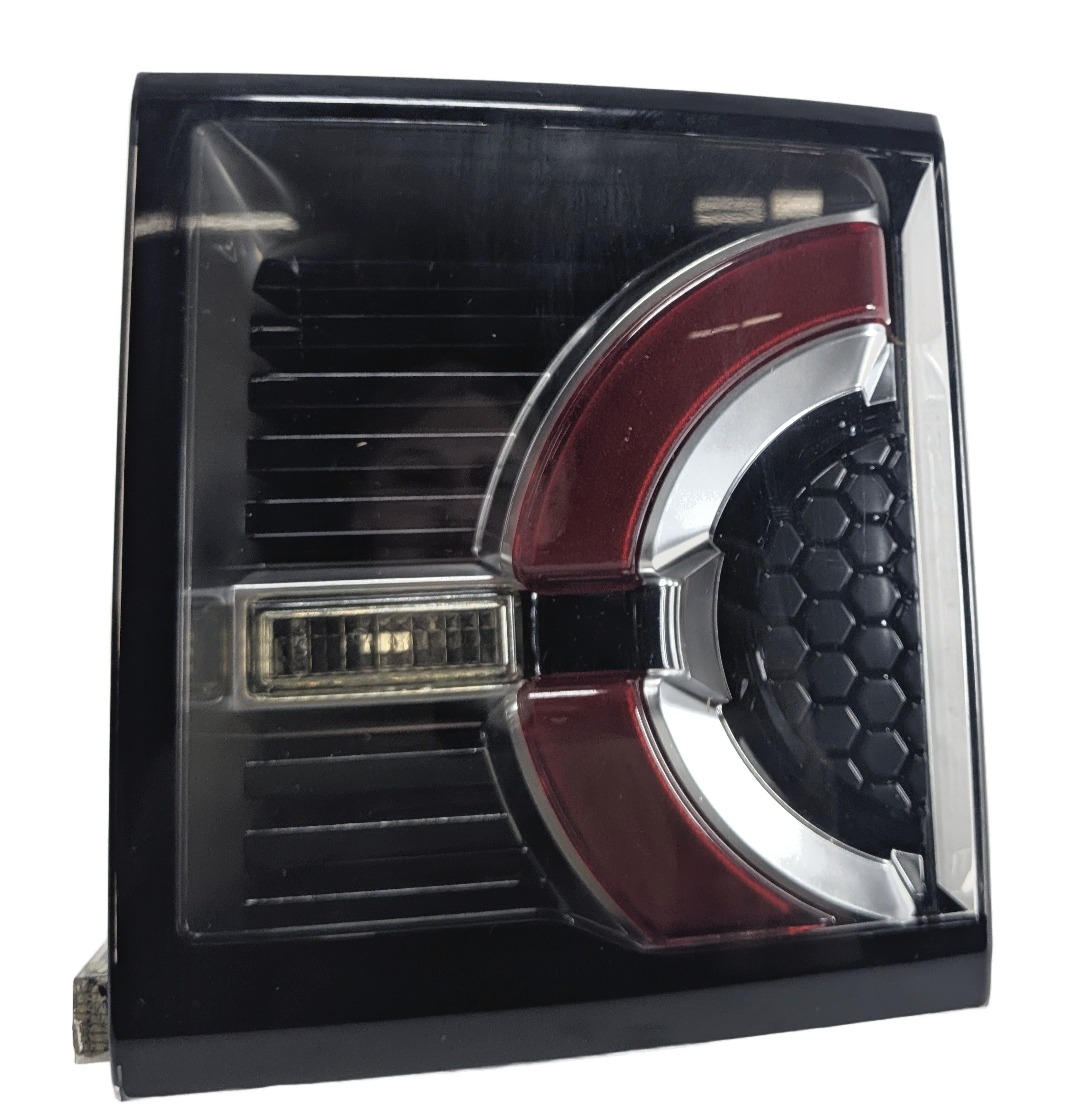 2015-2019 LAND ROVER DISCOVERY SPORT (L550) LEFT REAR INNER TAILLIGHT LIGHT LAMP — exact item pictured