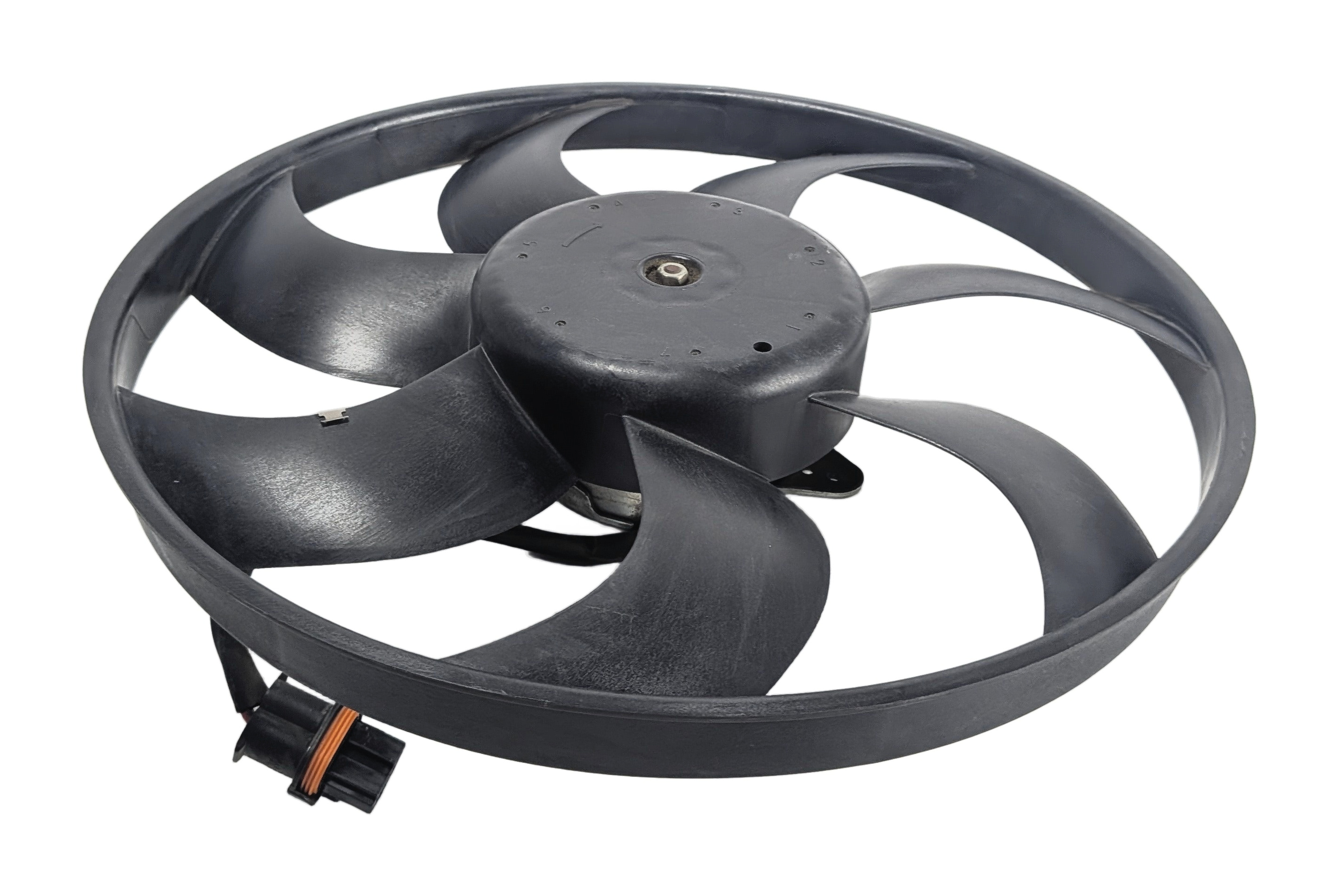 12-17 LR2 DISCOVERY SPORT EVOQUE (L538 L550) LARGE RADIATOR COOLING FAN & MOTOR — exact item pictured