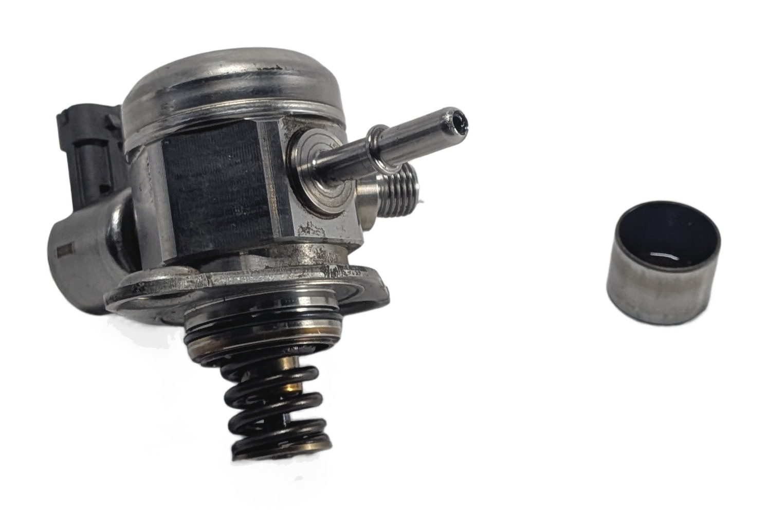 12-17 LR2 DISCOVERY SPORT RANGE ROVER EVOQUE (L538 L550) HIGH PRESSURE FUEL PUMP — exact item pictured