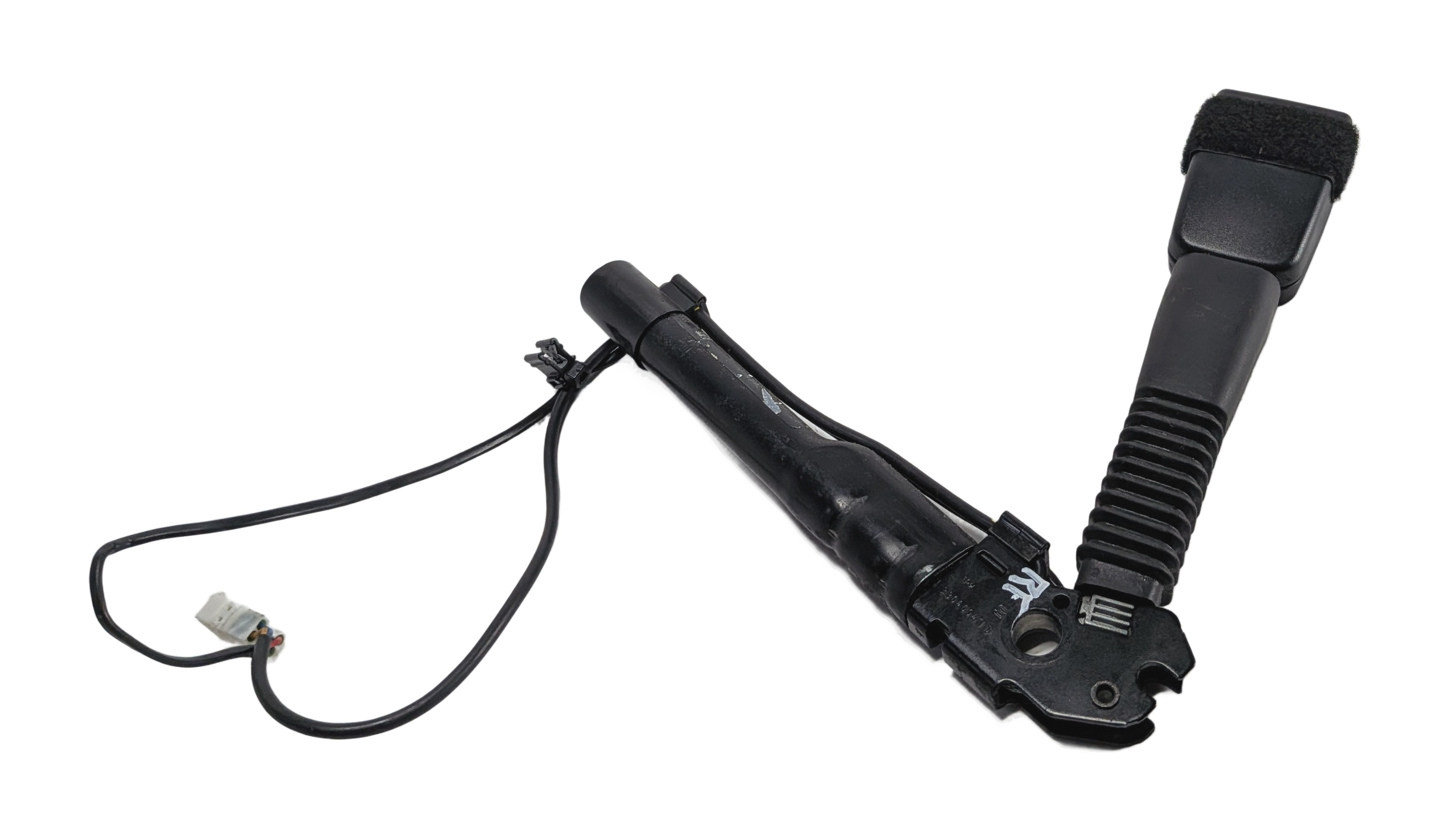 12-19 BMW 2 3 4 M3 (F22 F32 F33 F34 F36) FRONT RIGHT PASSENGER SEATBELT RECEIVER — exact item pictured