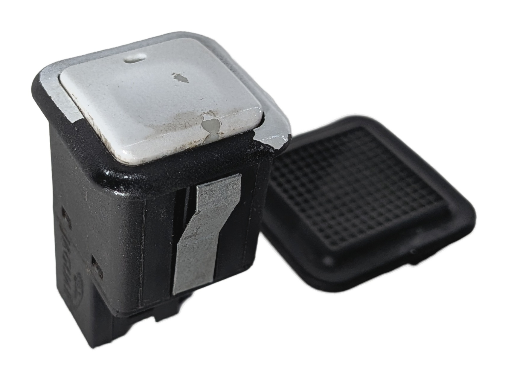2012 LAND ROVER LR4 (L319) LOWER TAILGATE RELEASE OPEN SWITCH w/ RUBBER COVER — exact item pictured