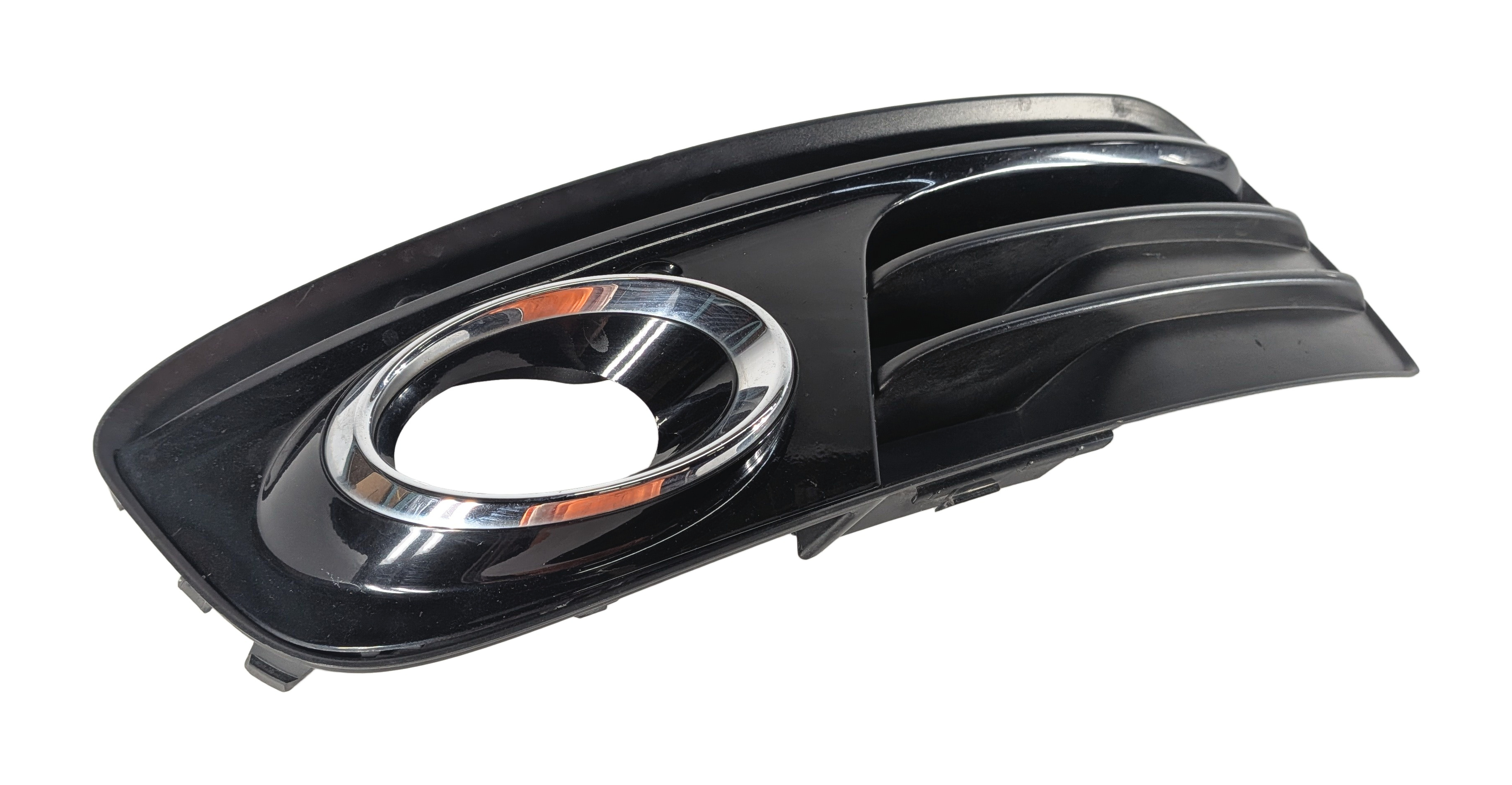 2013-2016 AUDI Q5 (B8 8R) FRONT LEFT DRIVER LOWER FOGLIGHT GRILLE TRIM (BLACK) — exact item pictured