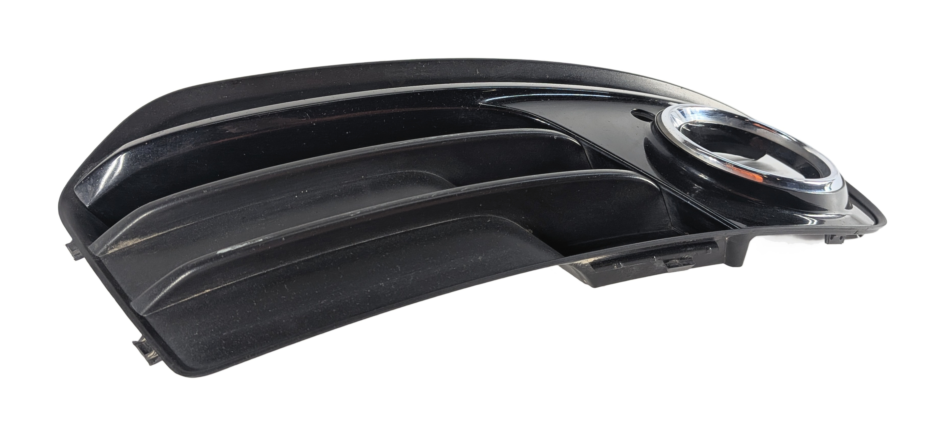 13-16 AUDI Q5 (B8 8R) RIGHT FRONT PASSENGER FOGLIGHT LIGHT GRILLE TRIM (BLACK) — exact item pictured
