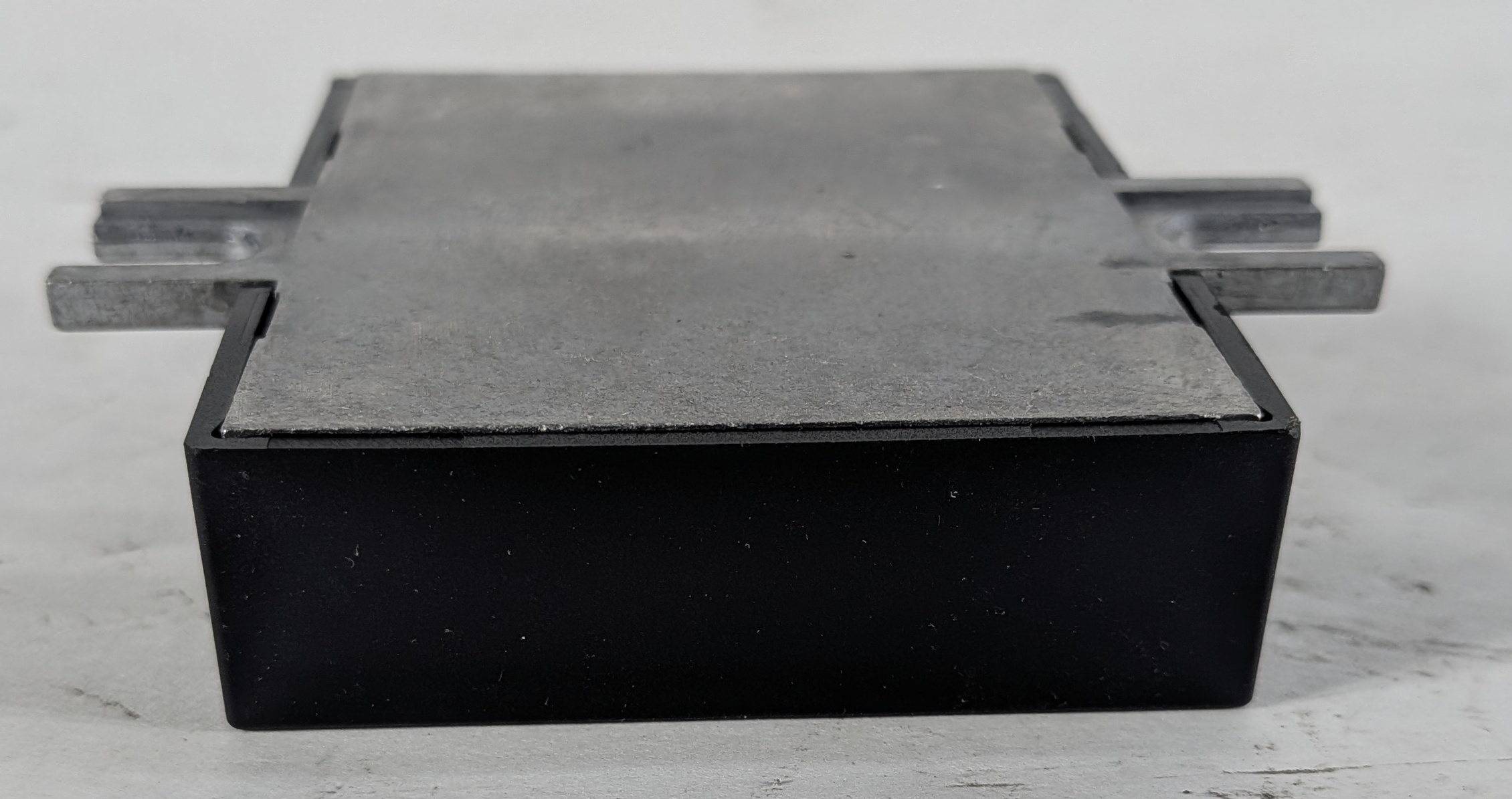2008-2014 BMW 328i 335i X1 X5 X6 (E70 E71 E87 E90) FUEL PUMP CONTROL MODULE — exact item pictured