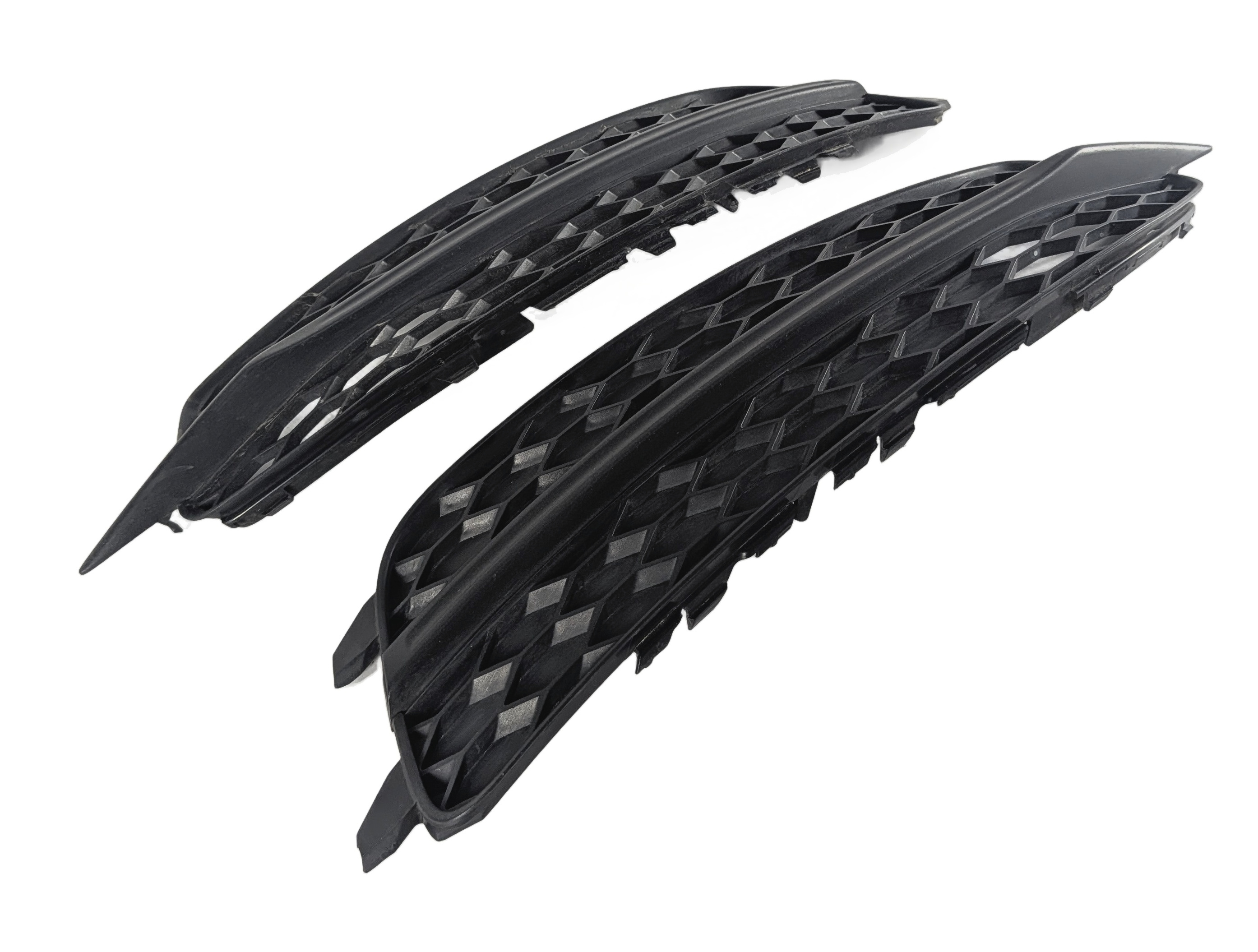 2012 AUDI A6 (C7 4G) FRONT LEFT/RIGHT LOWER BUMPER HONEYCOMB GRILLE INSERT SET/2 — exact item pictured