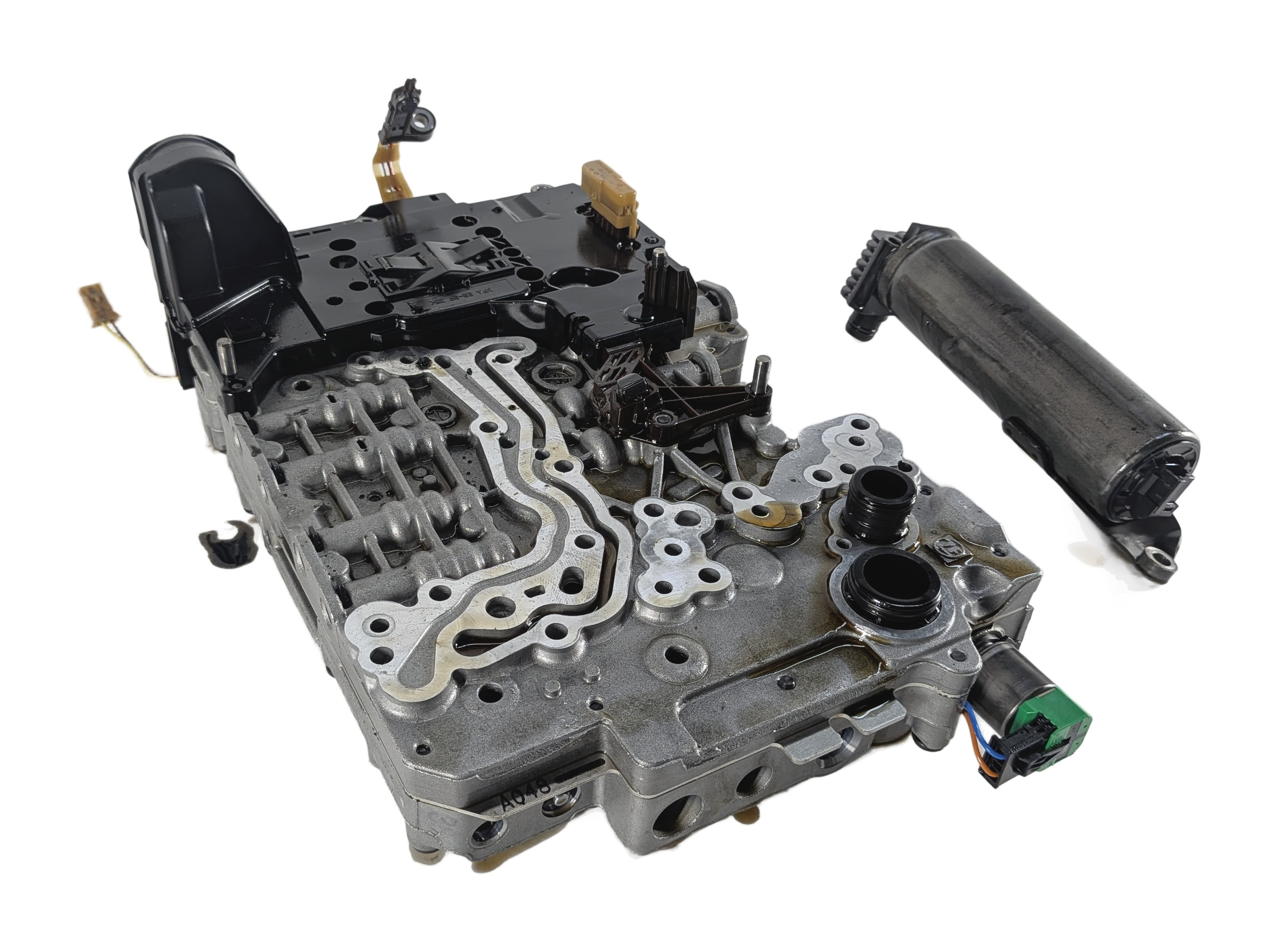 14-18 BMW 328i (F30) DIESEL 8HP-45 AT AUTO TRANSMISSION VALVE BODY w/ OIL PUMP — exact item pictured