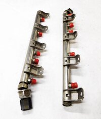 Thumbnail 4: 2011 BMW 750i (F01) 4.4L V8 MOTOR N63 TWIN TURBO ENGINE FUEL INJECTION RAIL SET2