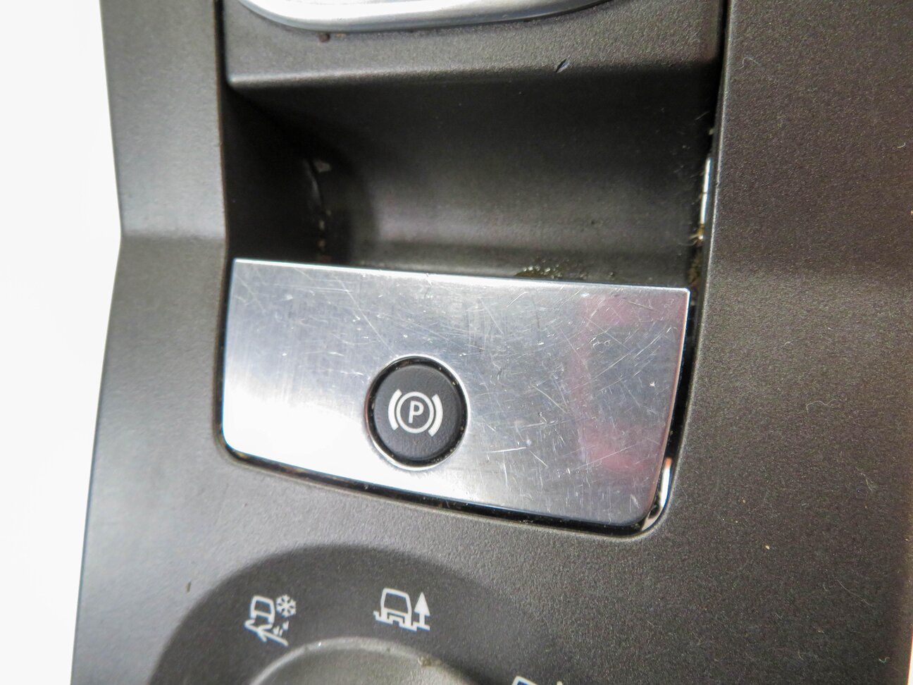 Thumbnail 8: 2010 RANGE ROVER SPORT (L320) TRANSFER CASE DIFFERENTIAL TERRAIN CONTROL w/ TRIM