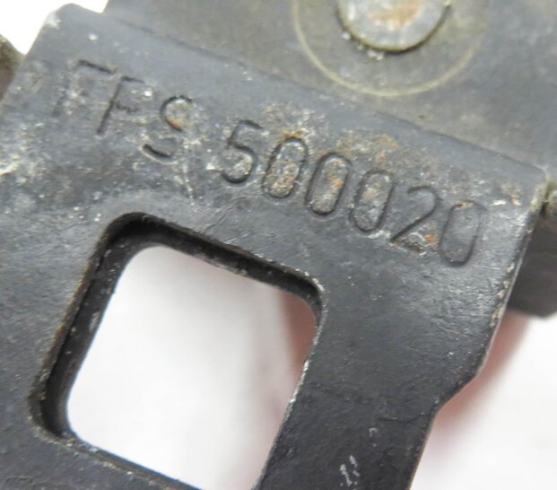 Thumbnail 6: 2010 RANGE ROVER SPORT (L320) FRONT HOOD LID LOWER LOCK LATCH CATCH SET-2