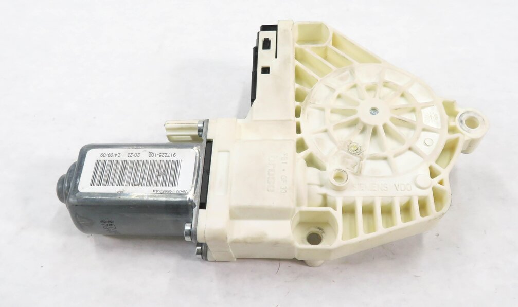 Thumbnail 2: 2010-2016 RANGE ROVER SPORT (L320) LR4 RIGHT FRONT PASSENGER POWER WINDOW MOTOR