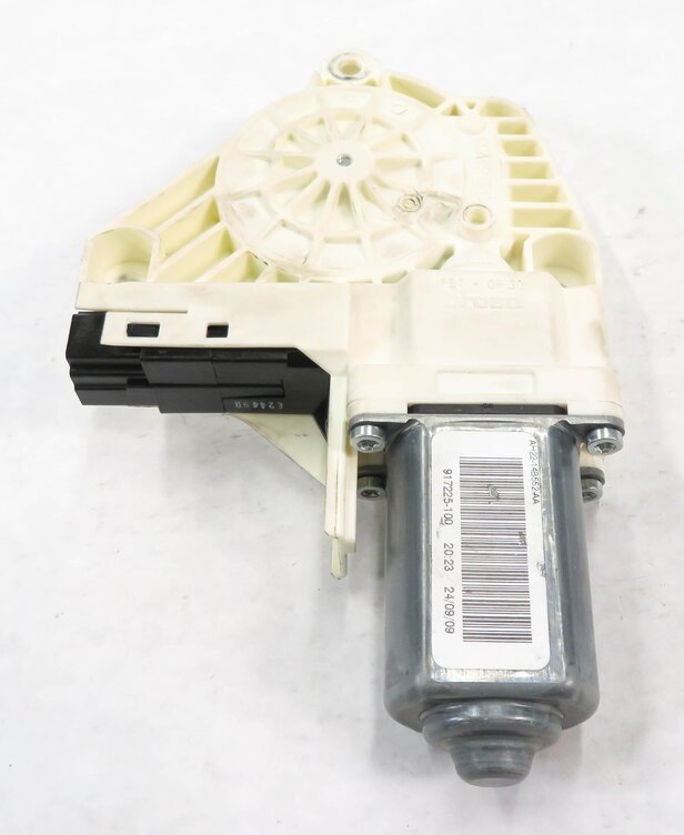 Thumbnail 3: 2010-2016 RANGE ROVER SPORT (L320) LR4 RIGHT FRONT PASSENGER POWER WINDOW MOTOR