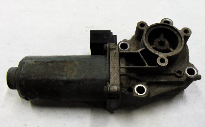 Thumbnail 5: 05-16 RANGE ROVER SPORT (L320 L322) LR3 LR4 TRANSFER CASE ELECTRIC SHIFT MOTOR