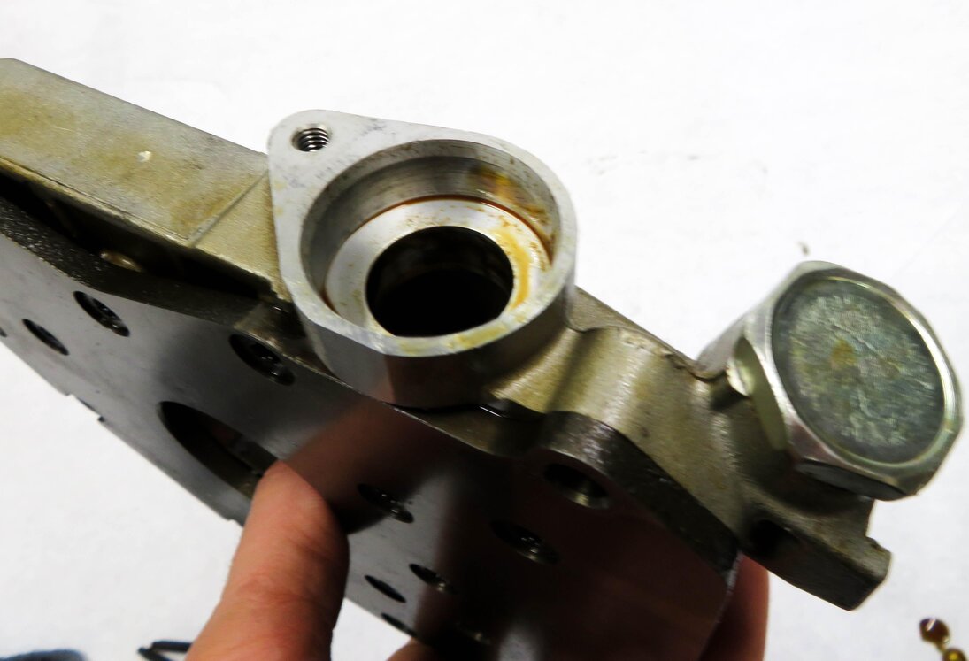 Thumbnail 6: 2006 RANGE ROVER (L322) - 4.4L V8 ENGINE MOTOR OIL FLUID PUMP