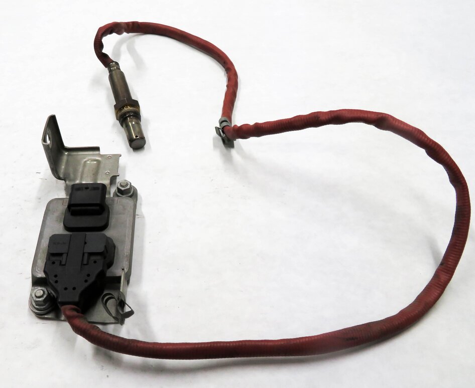 Thumbnail 2: 2011 BMW 335D (E90) 3.0L M57Y ENGINE DIESEL EMISSIONS OXYGEN O2 NOX SENSOR