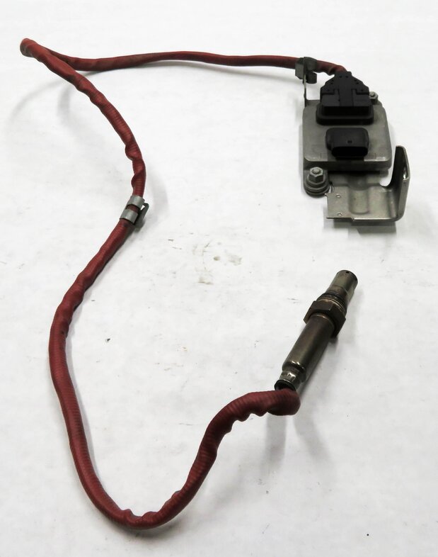 Thumbnail 4: 2011 BMW 335D (E90) 3.0L M57Y ENGINE DIESEL EMISSIONS OXYGEN O2 NOX SENSOR