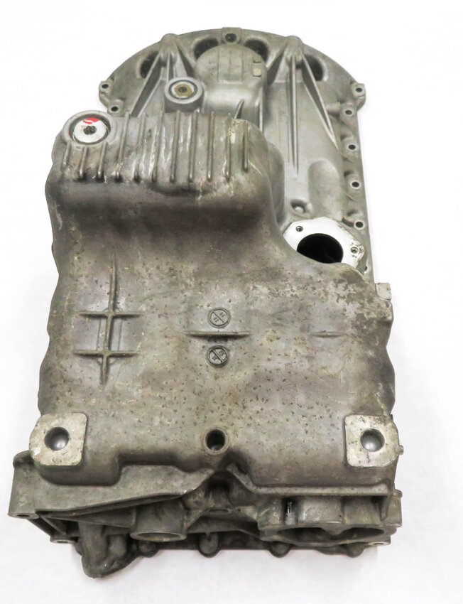 Thumbnail 3: 2003-2006 PORSCHE CAYENNE (955) 4.5L V8 ENGINE - MOTOR OIL FLUID PAN SUMP