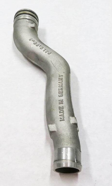 Thumbnail 3: 2004 PORSCHE CAYENNE (955) 4.5L M48 V8 ENGINE LOWER WATER COOLANT PIPE