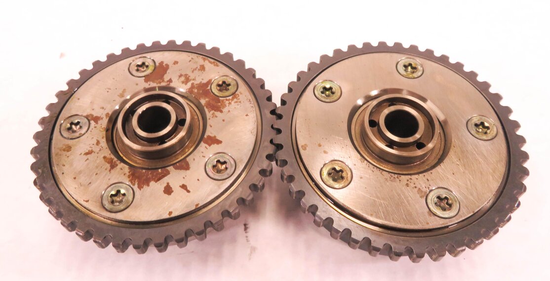 Thumbnail 4: 2007 BMW X5 (E70) - RIGHT SIDE 4.8L V8 ENGINE INTAKE & EXHAUST TIMING GEAR SET-2