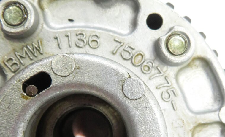 Thumbnail 5: 2007 BMW X5 (E70) - RIGHT SIDE 4.8L V8 ENGINE INTAKE & EXHAUST TIMING GEAR SET-2