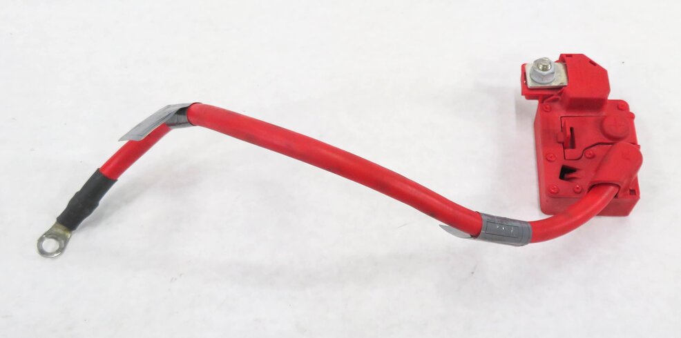 Thumbnail 3: 2007 BMW X5 (E70) POSITIVE POST TERMINAL SRS BLOWOUT BATTERY CABLE LEAD