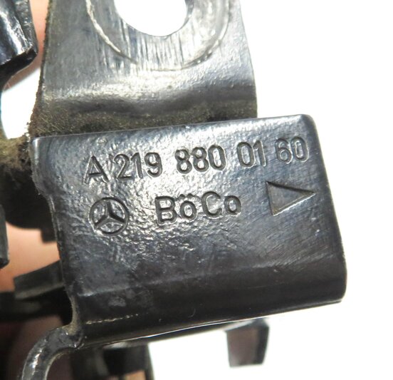 Thumbnail 7: 2009 MB ML320 (W164) FRONT HOOD LID LOWER LOCK LATCH CATCH SET-2 w/ CABLE