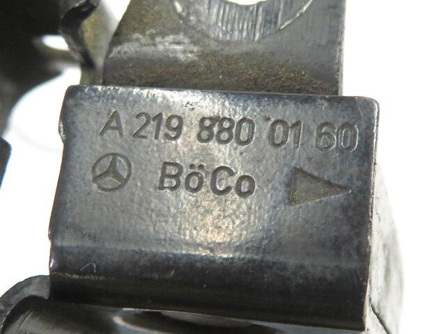 Thumbnail 8: 2009 MB ML320 (W164) FRONT HOOD LID LOWER LOCK LATCH CATCH SET-2 w/ CABLE