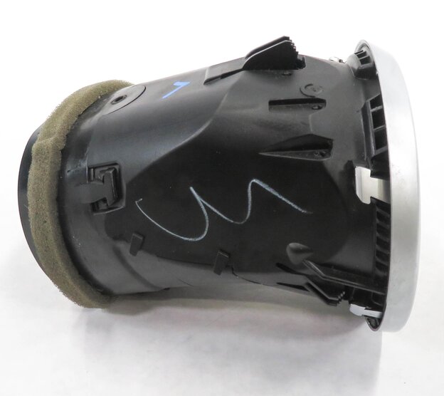 Thumbnail 3: 2009 MB ML320 (W164) LEFT SIDE OUTER DASH HEATER A/C AIR VENT (BROWN)