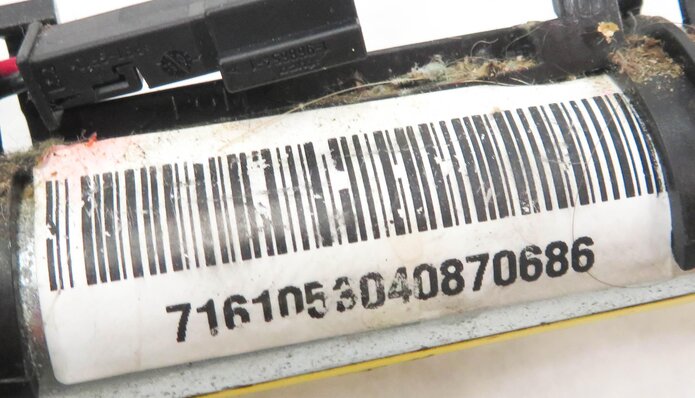 Thumbnail 7: 2007-2014 BMW X5 X6 X5M X6M - (E70 E71) LEFT FRONT DRIVER SEATBELT RECEIVER
